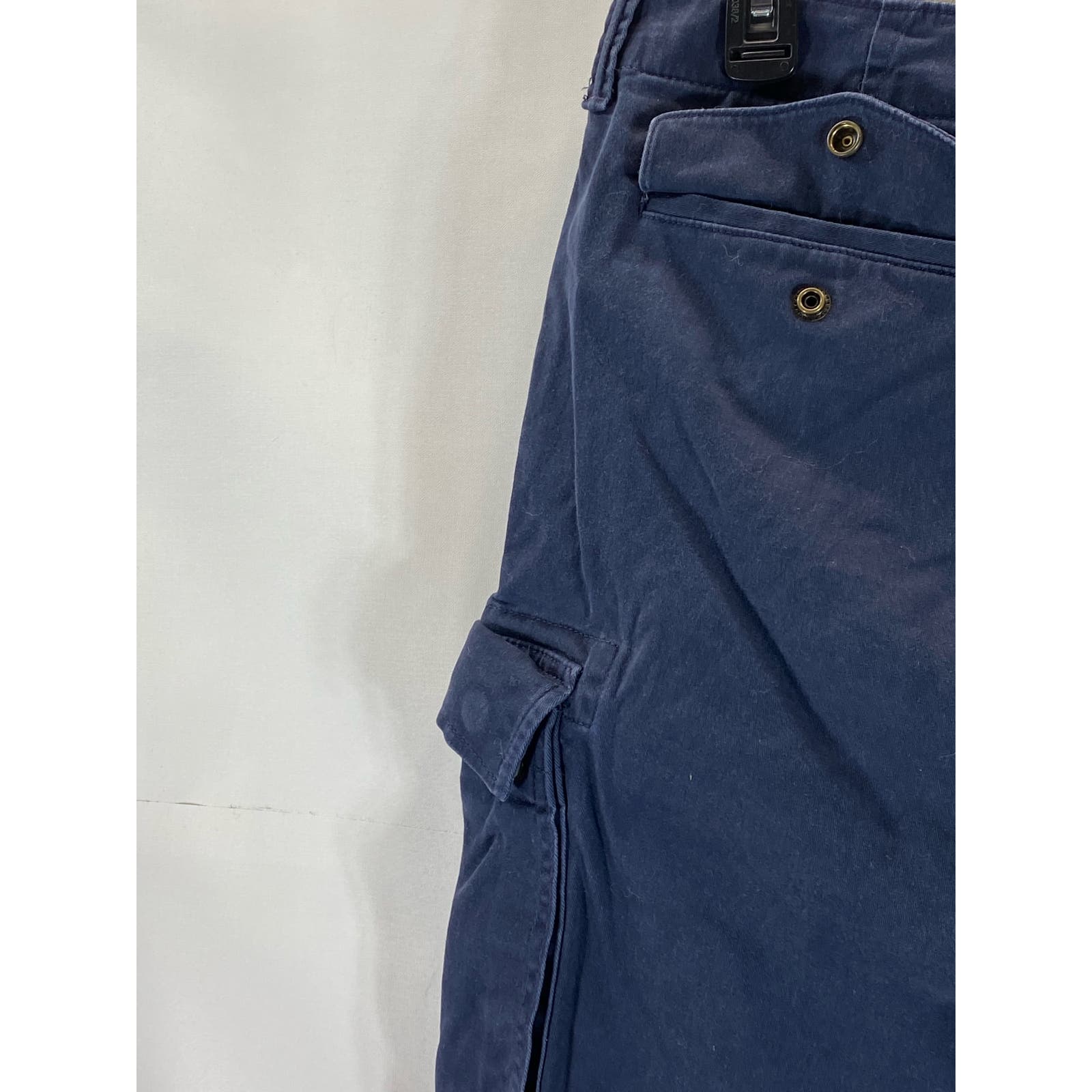 LANDS' END Men's Navy Traditional-Fit Cargo Shorts SZ 40