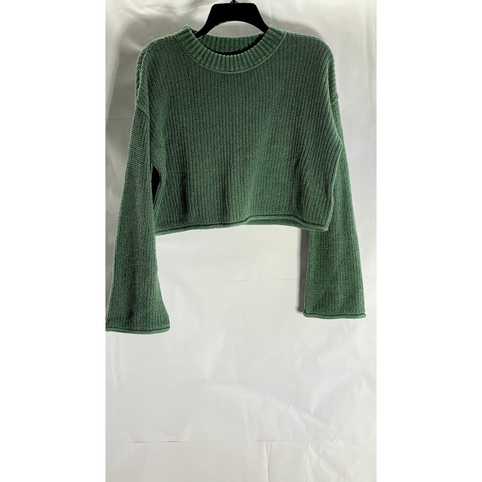 WILD FABLE Women's Dark Green Rib Knit Crewneck Long Sleeve Cropped Sweater SZ M