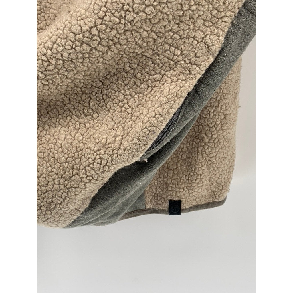 LULULEMON Men's Beige-Gray Sherpa Pyle Stand Collar Long Sleeve Sweater SZ L