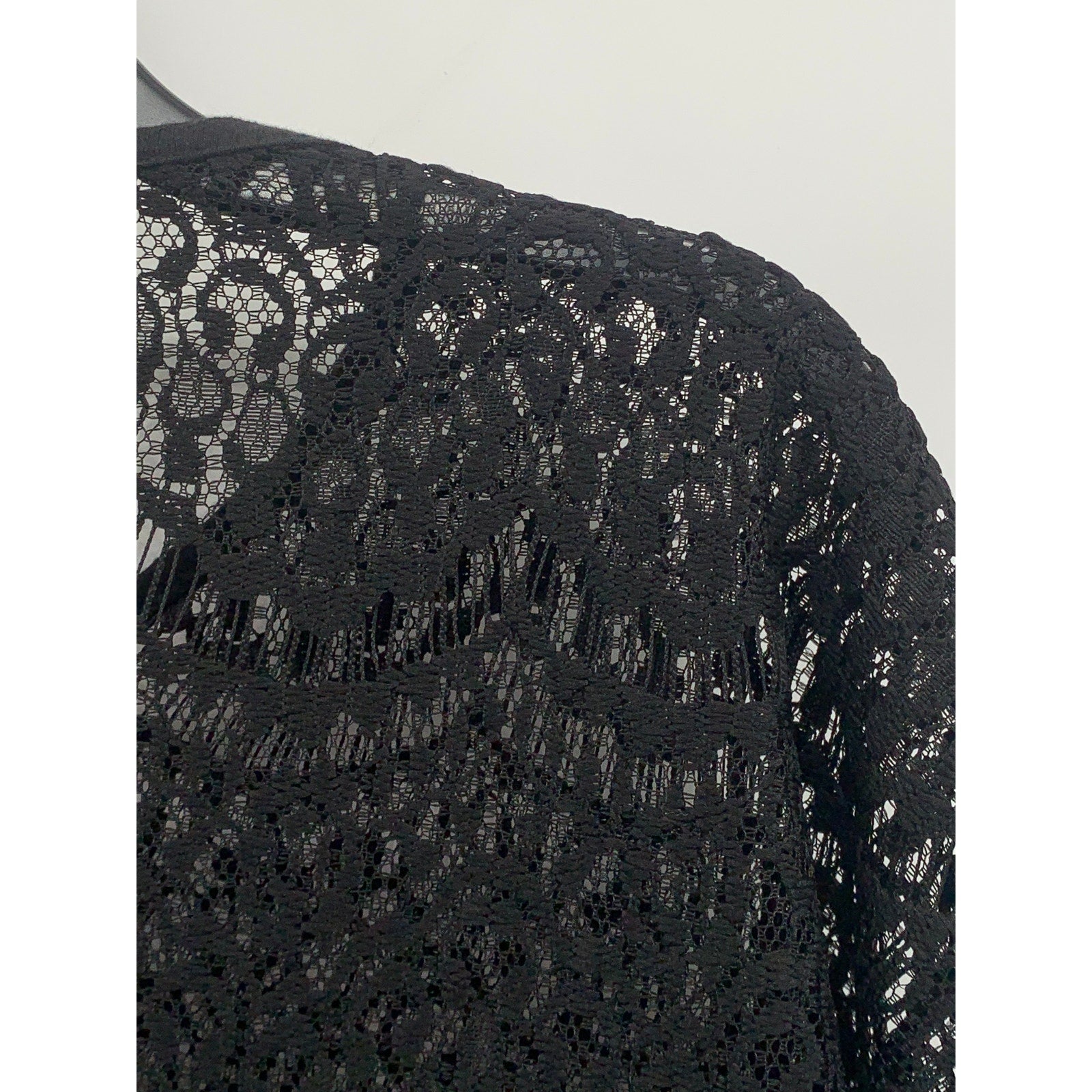 BURU & JUDY Women's Black Lace Scoop-Neck Short Sleeve Relaxed Fit Top SZ M