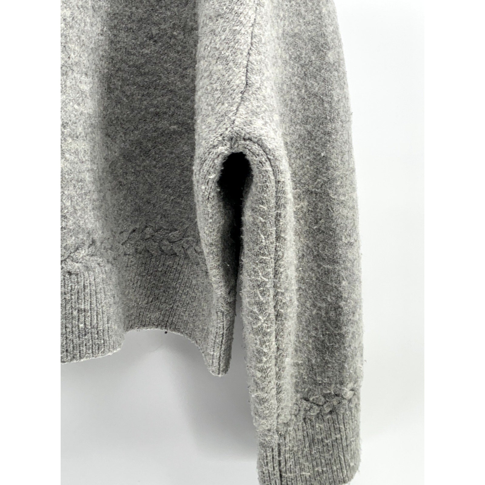 LYLA + LUXE Women's Light Heather Gray Button-Up Long Sleeve Cardigan SZ M