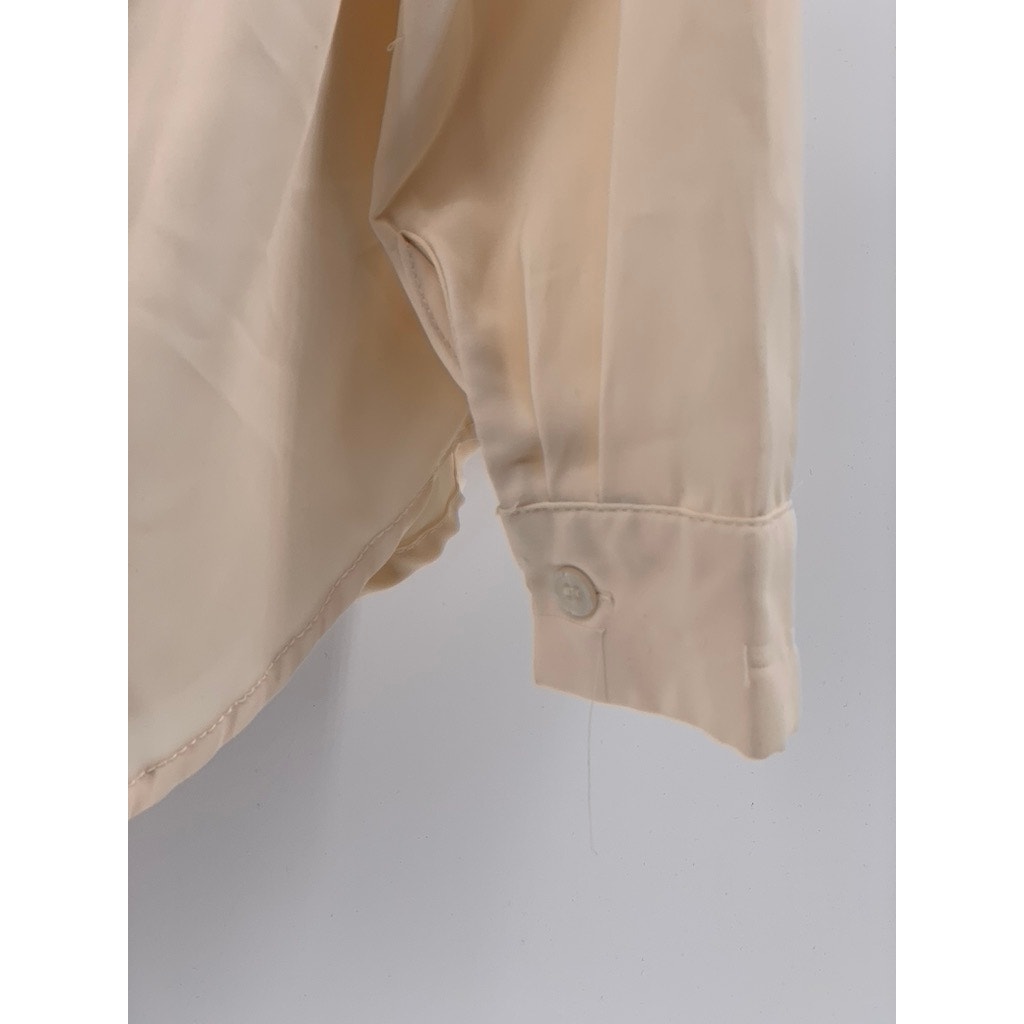 09WOMEN Women's Beige Regular-Fit Long Sleeve Button-Up Top SZ M