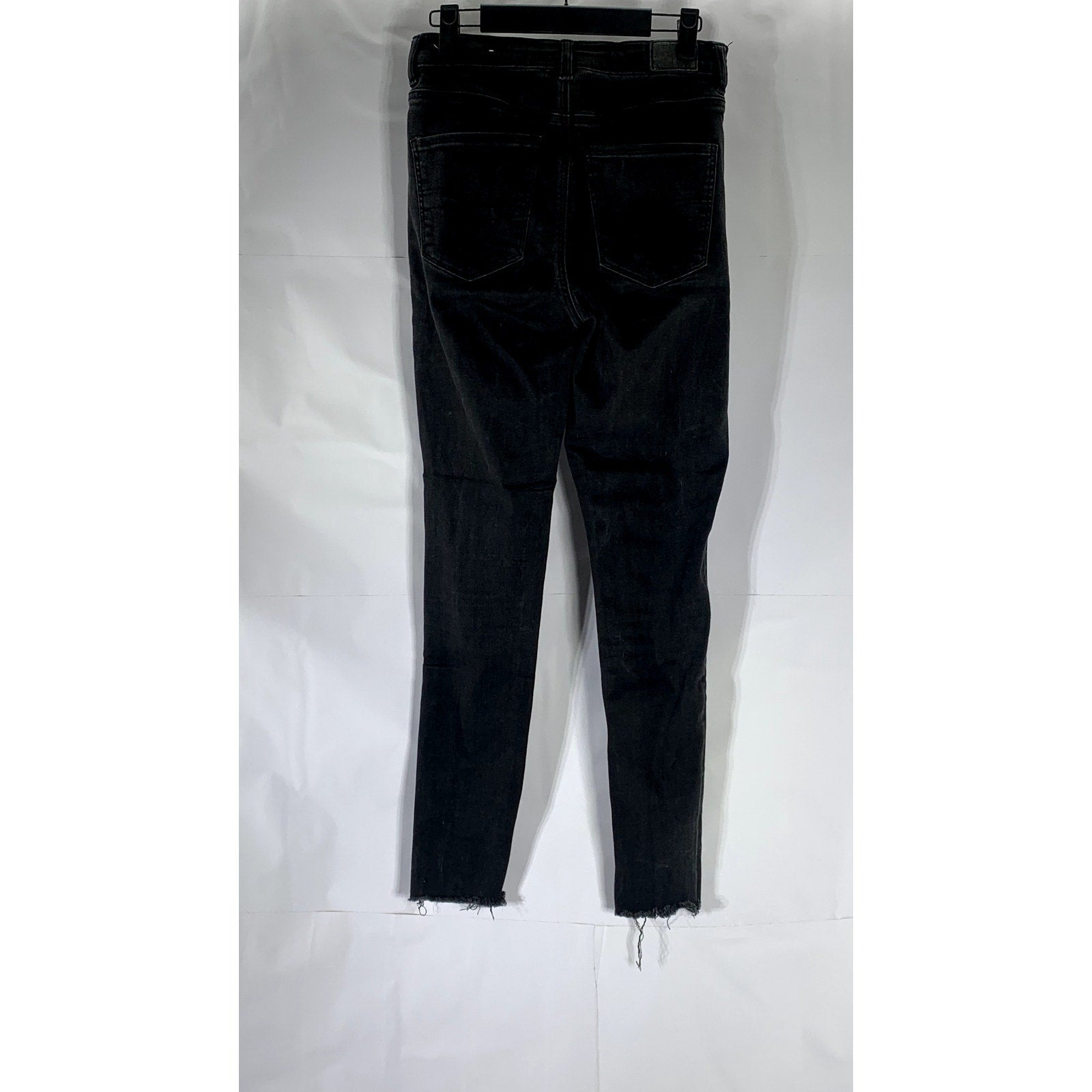 AMERICAN EAGLE Women's Black Denim Raw-Split Hem Next Level Stretch Jean SZ 4