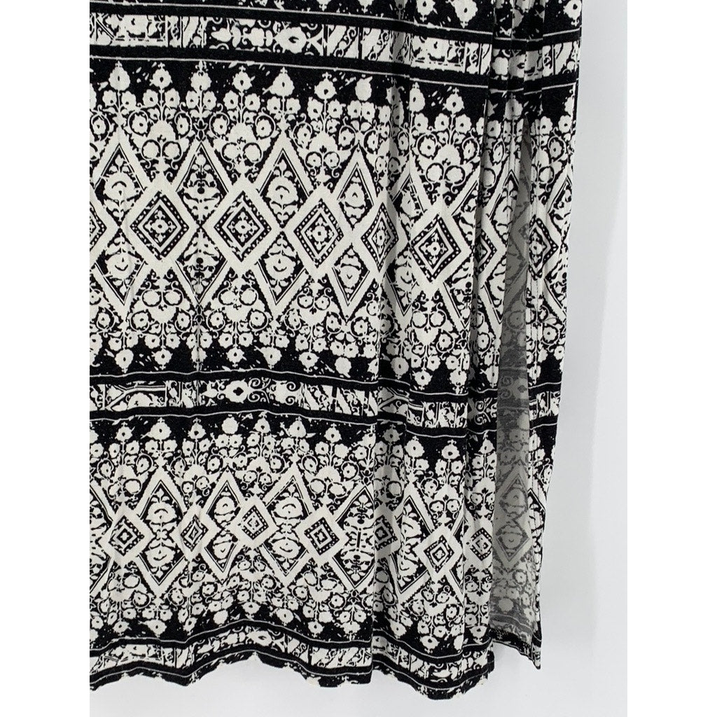 A.N.A A NEW APPROACH Women’s Black-White Geo Print Side-Slit Maxi Skirt SZ M