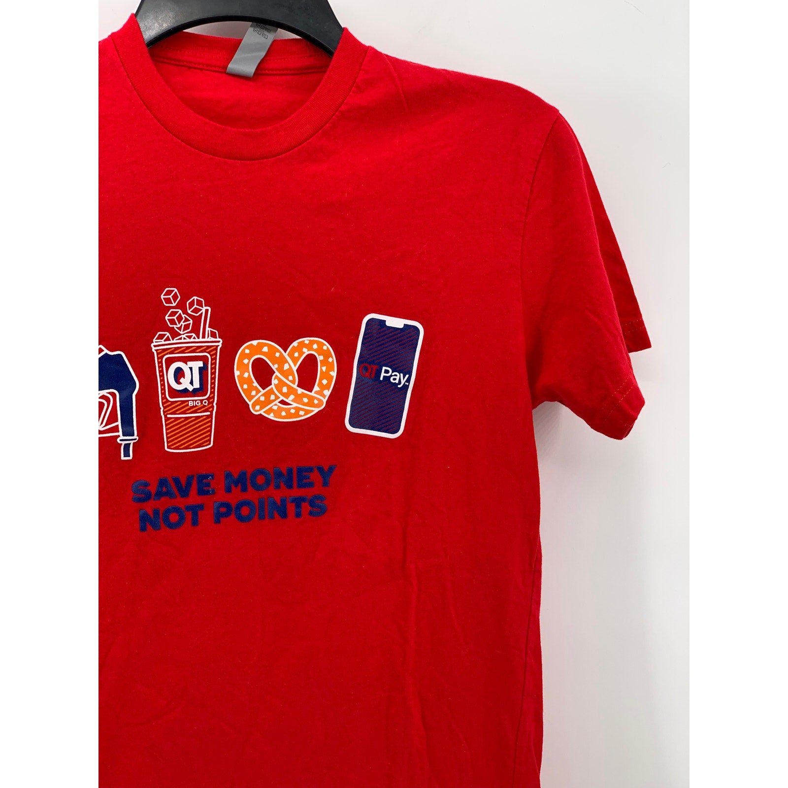 NEXT LEVEL APPARAEL Men's Red QuickTrip Treats Graphic Crewneck T-Shirt SZ XS