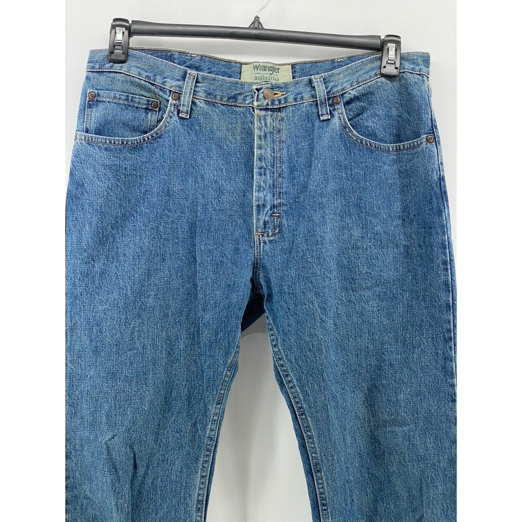 WRANGLER Men's Medium Blue Denim Straight-Leg Five Pocket Jeans SZ 36X32