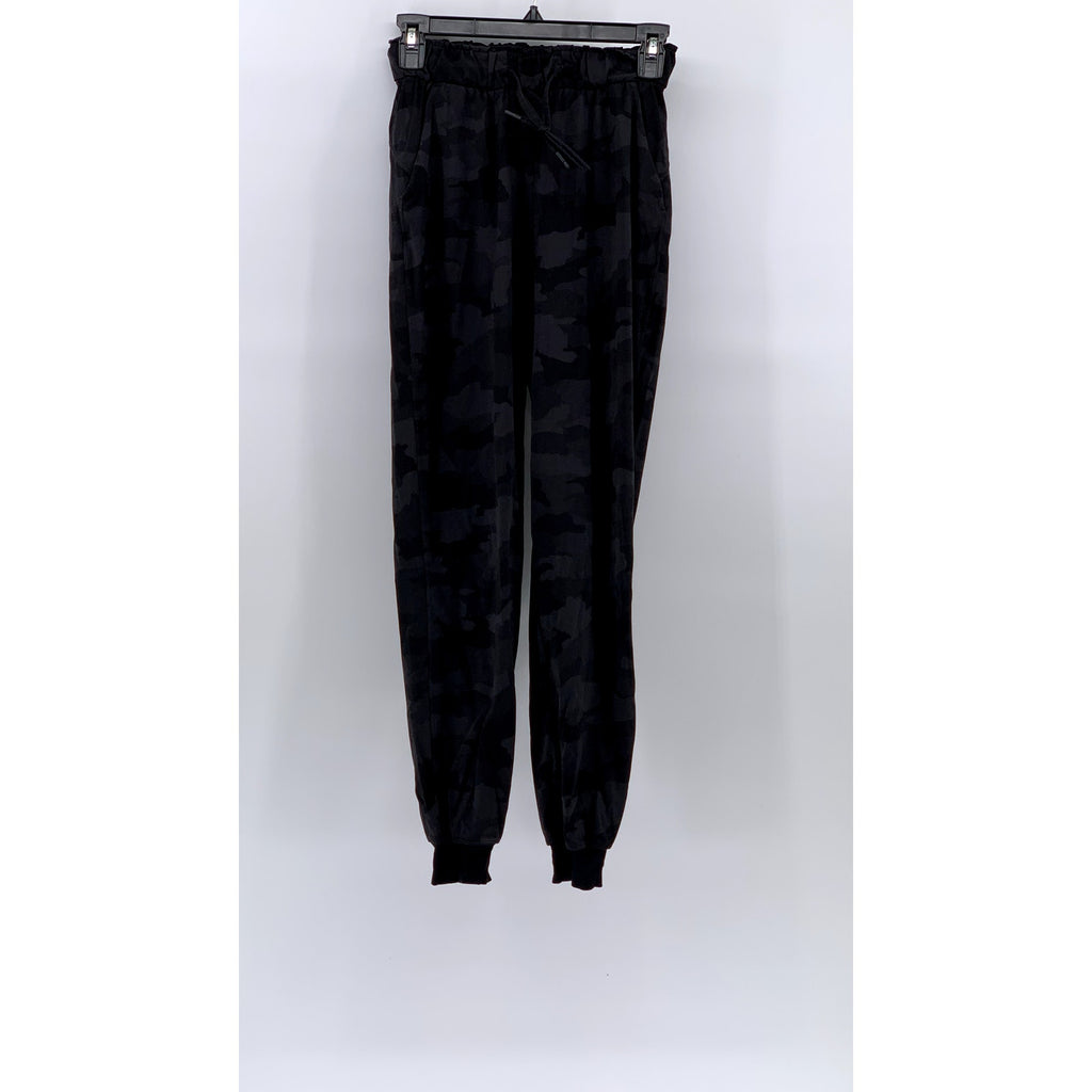 LULULEMON Women's Black Camo Pull-On Active Jogger Pants SZ 2
