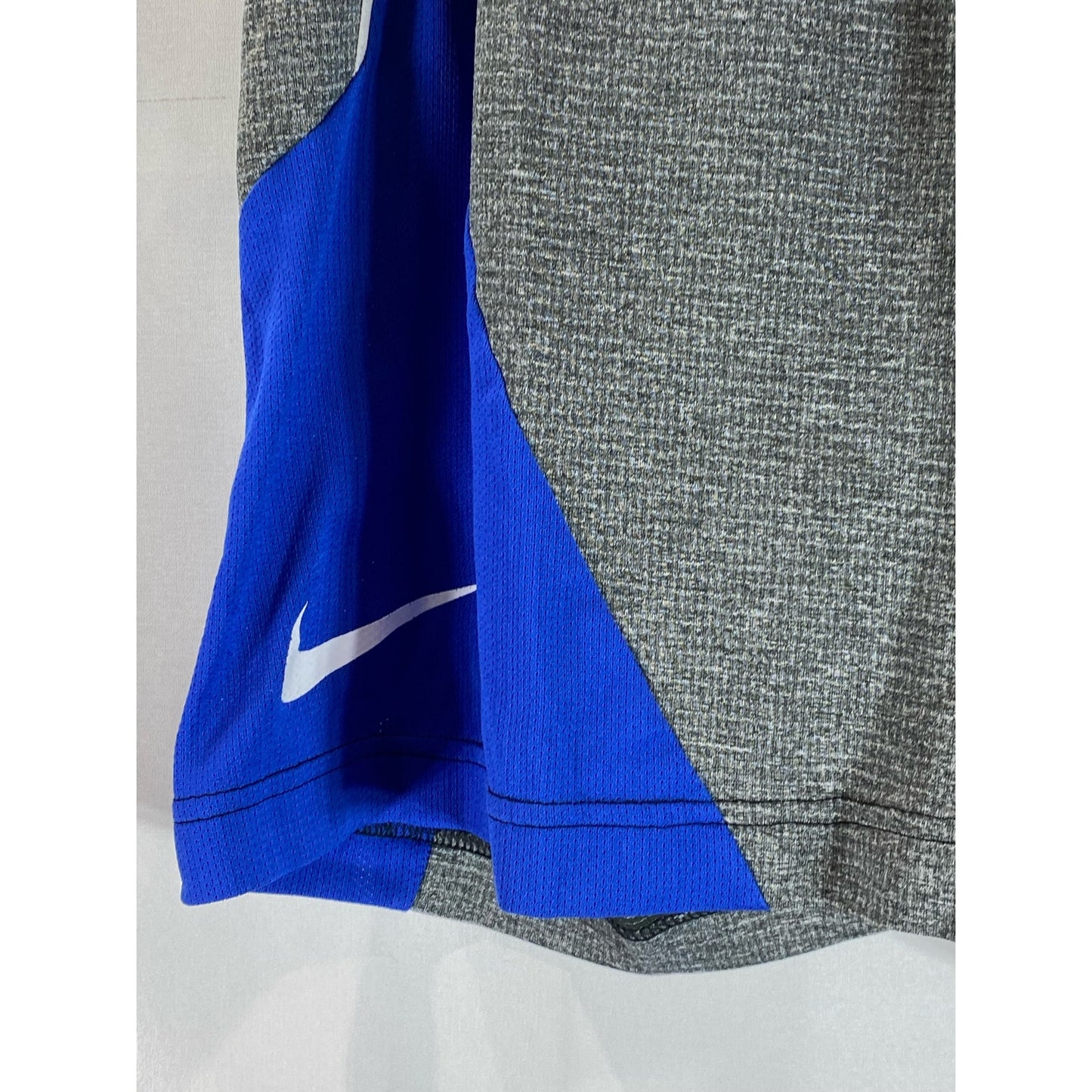 NIKE Men's Blue/Gray Colorblock Dri-Fit Drawstring Pull-On Shorts SZ M