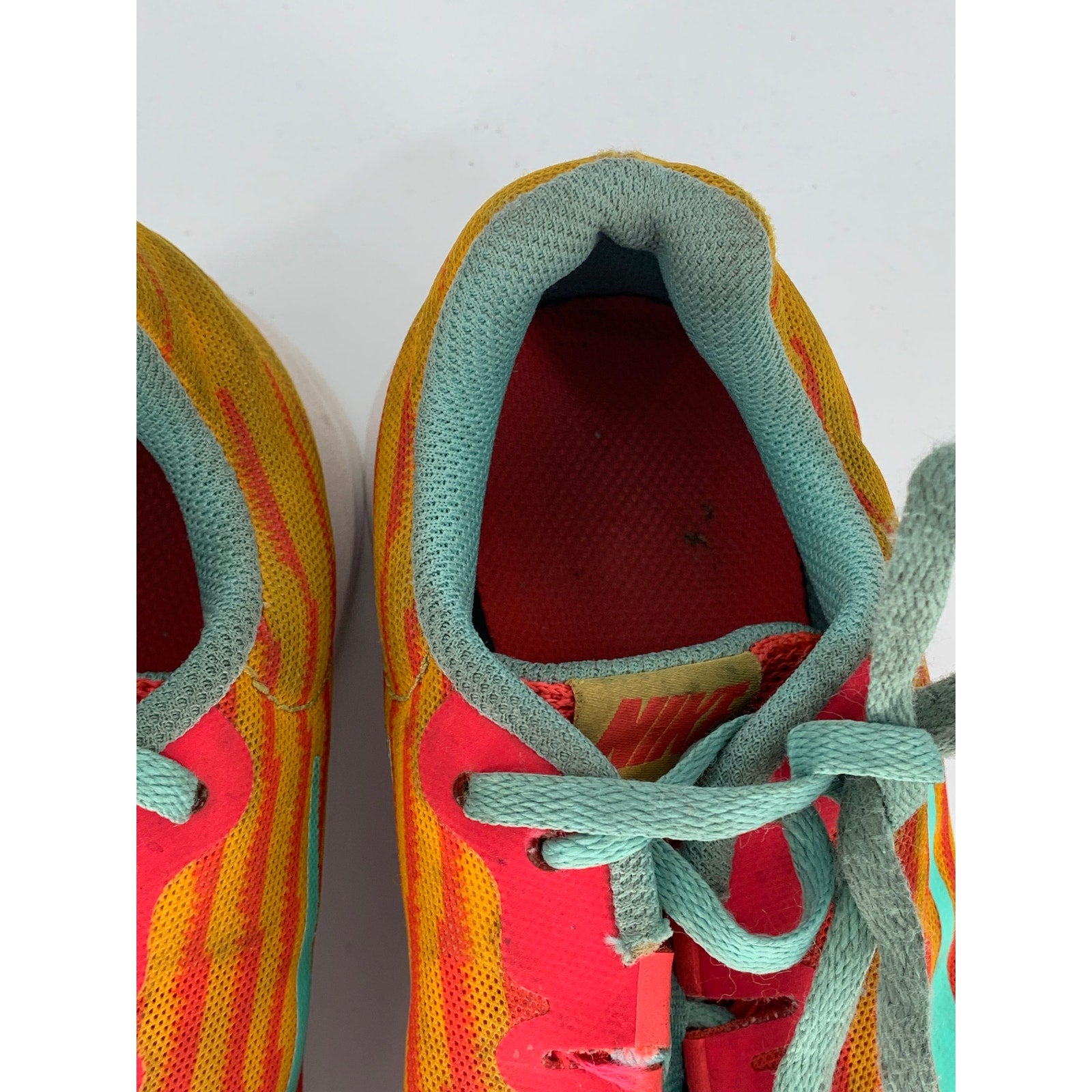 NIKE Girls' Red-Teal Mesh Downshifter 8 Fade Active Sneakers SZ 5.5Y