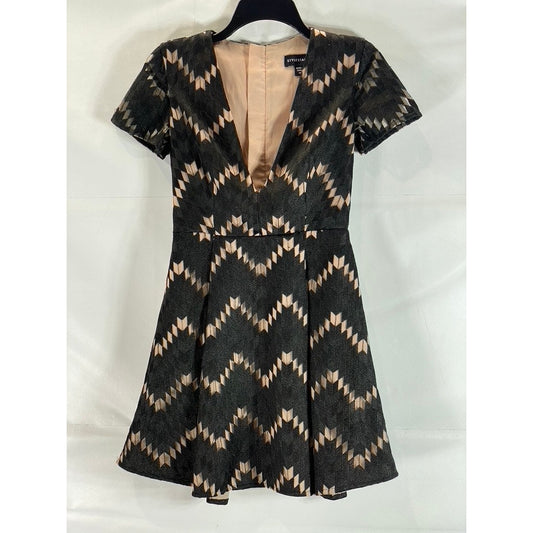STYLE STALKER Women's Black/Beige Miranda Plunging V-Neck Fit & Flare Dress SZXS