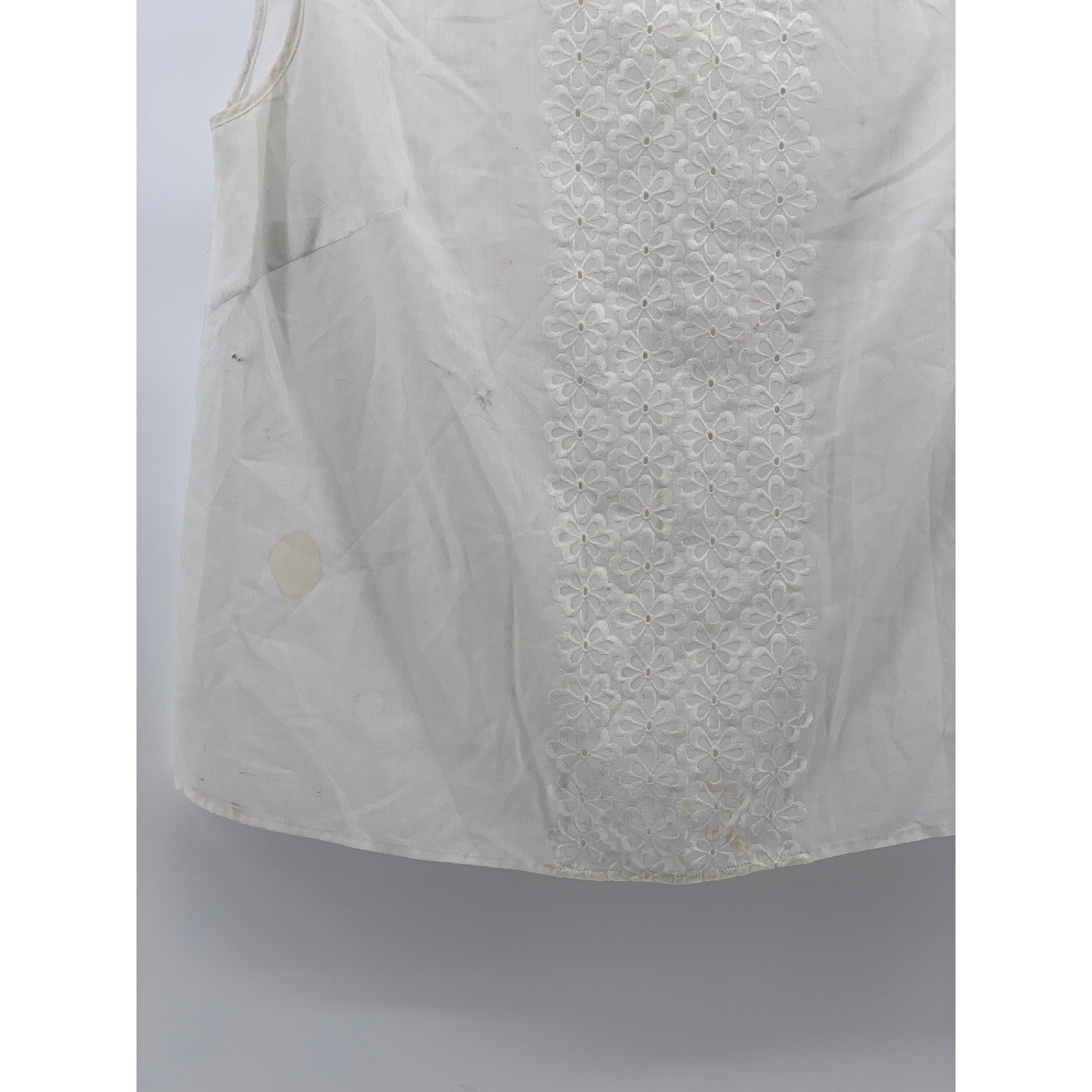 UNBRANDED Women's White Eyelet Embroidered Floral Stripe Sleeveless Top SZ M