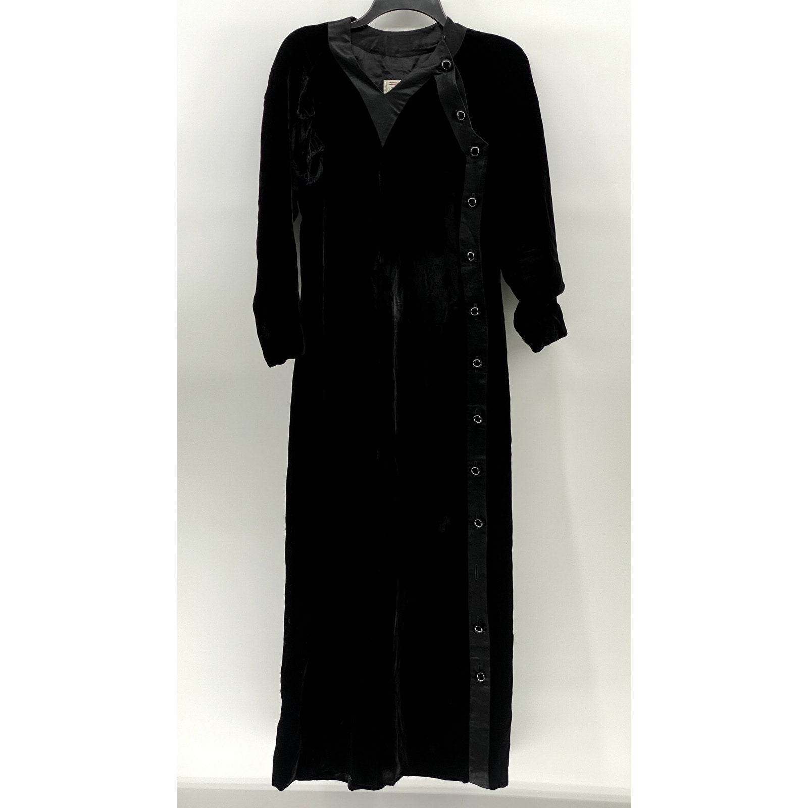 VALENTINO BOUTIQUE Women's Vintage Rare Black Velvet Offset Button-Down Gown SZ6