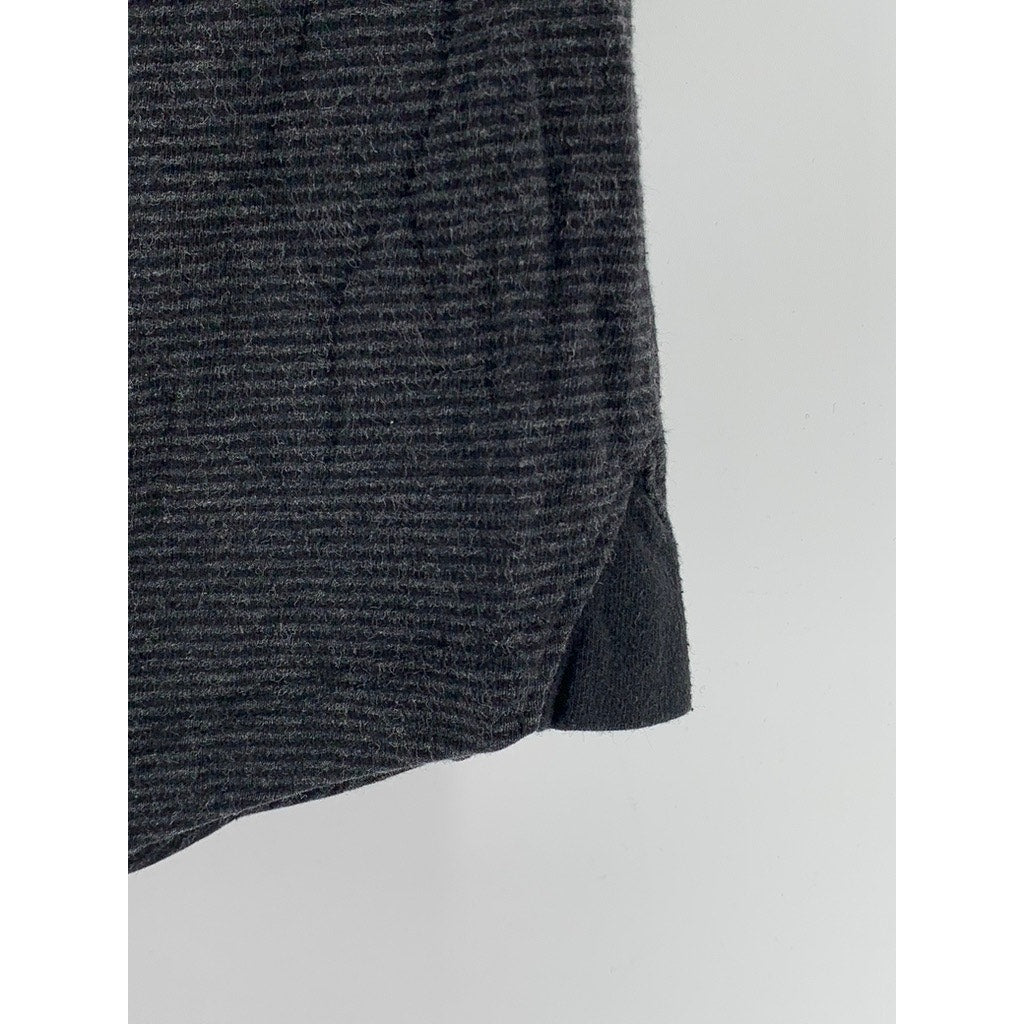 ROCK & REPUBLIC Men's Black Micro Stripe 3/4 Sleeve T-Shirt SZ S