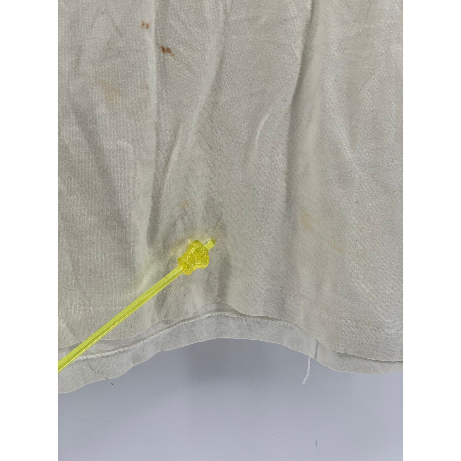 HANES Men's Beige Vintage Kiss Me Graphic Crewneck Single Stitch T-Shirt SZ L