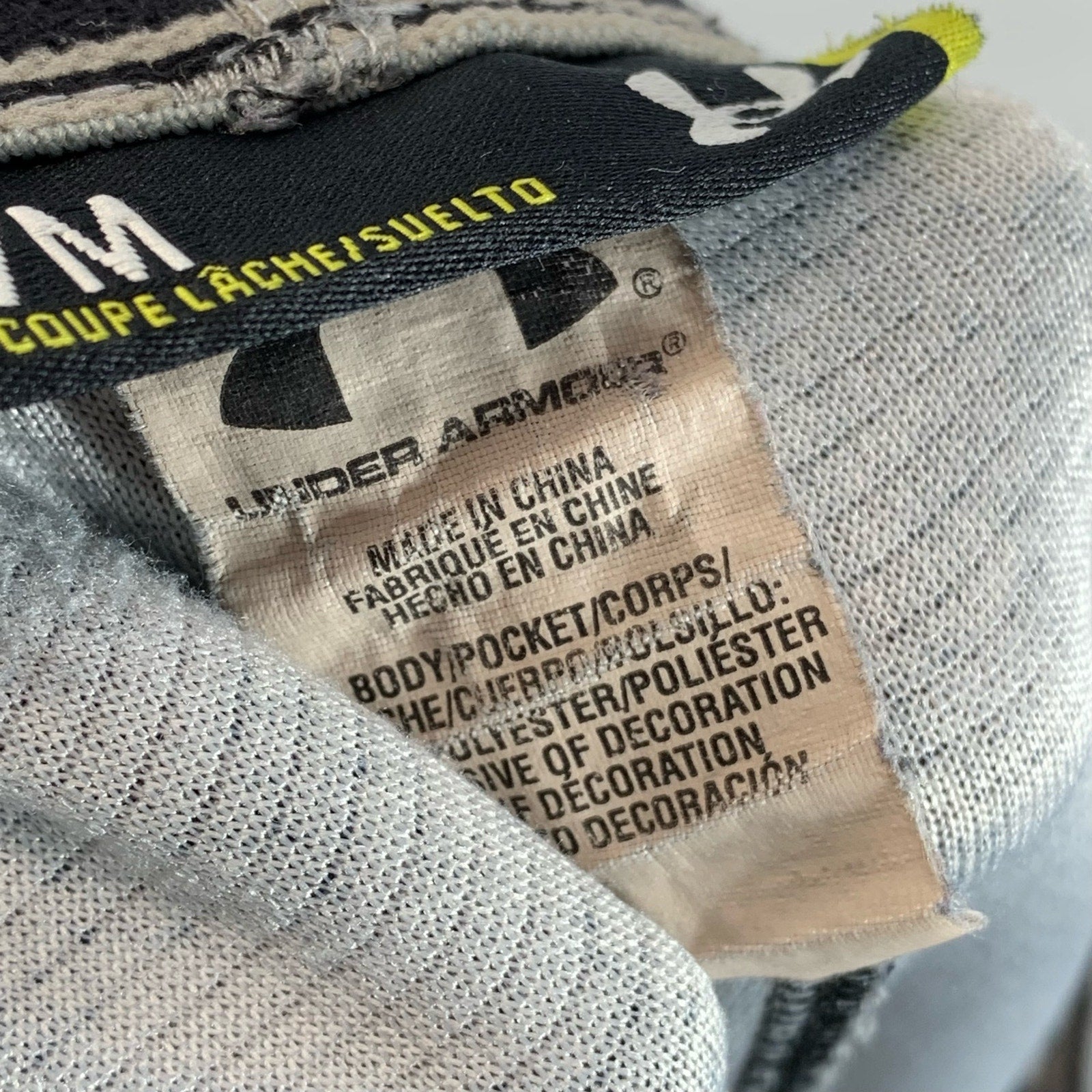 UNDER ARMOUR Men's Gray Elastic Waist Loose-Fit Pull-On Active Shorts SZ M