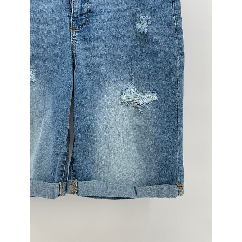TIME & TRU Women's Light Wash Denim Distressed Bermuda Shorts SZ 4