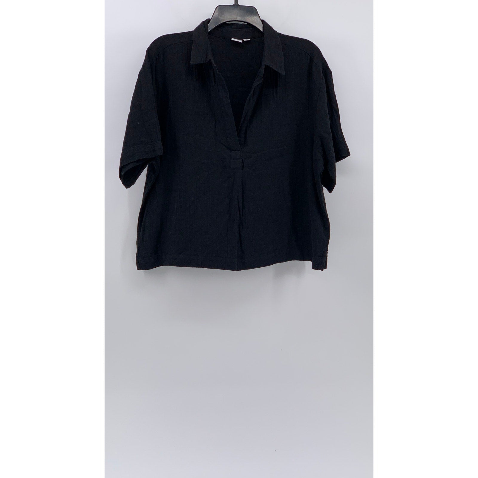 GAP Women's Black Solid Lightweight Split-Neck Short Sleeve Top SZ S