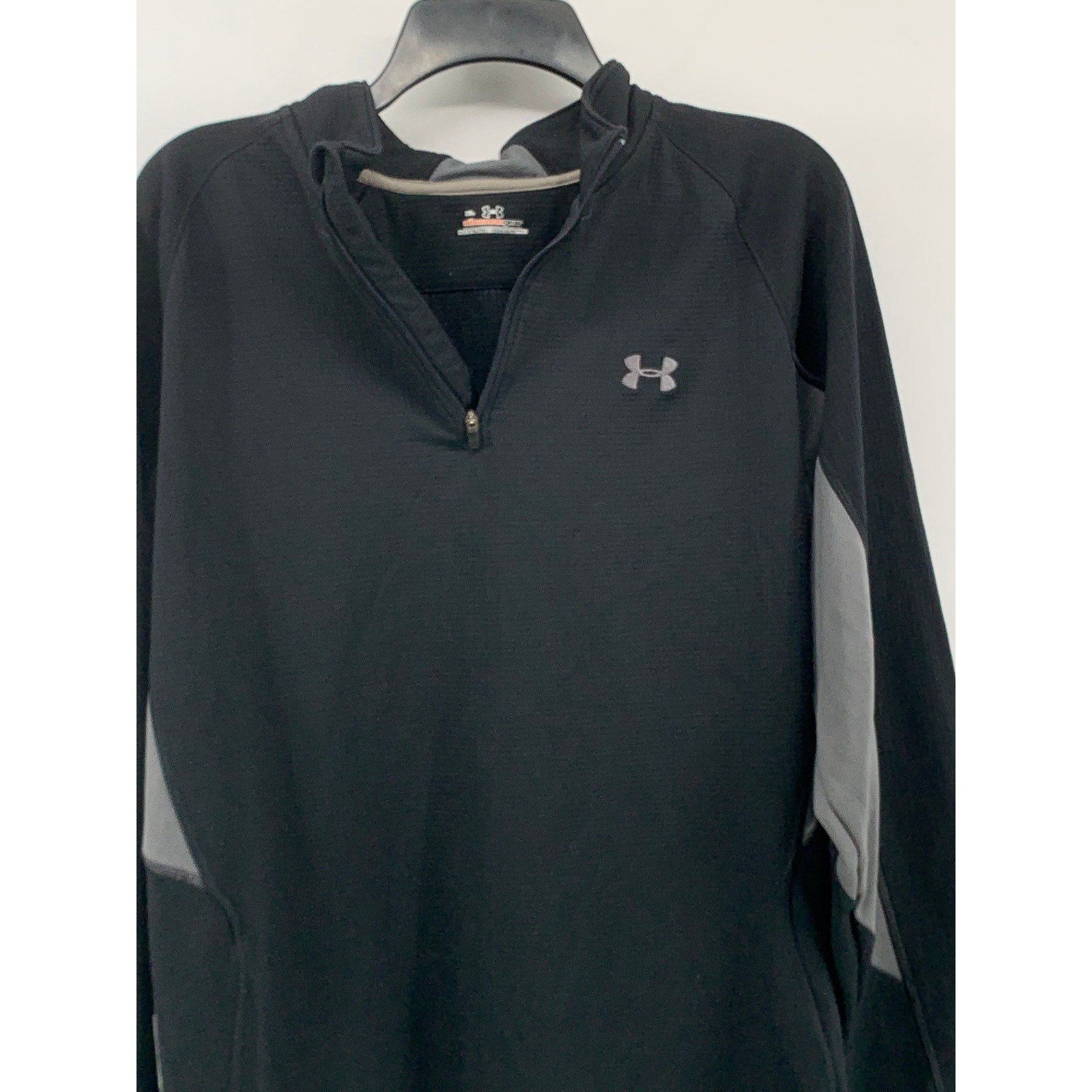 UNDER ARMOUR Men’s Black-Gray Half-Zip Long Sleeve All Season Gear Shirt SZ XL