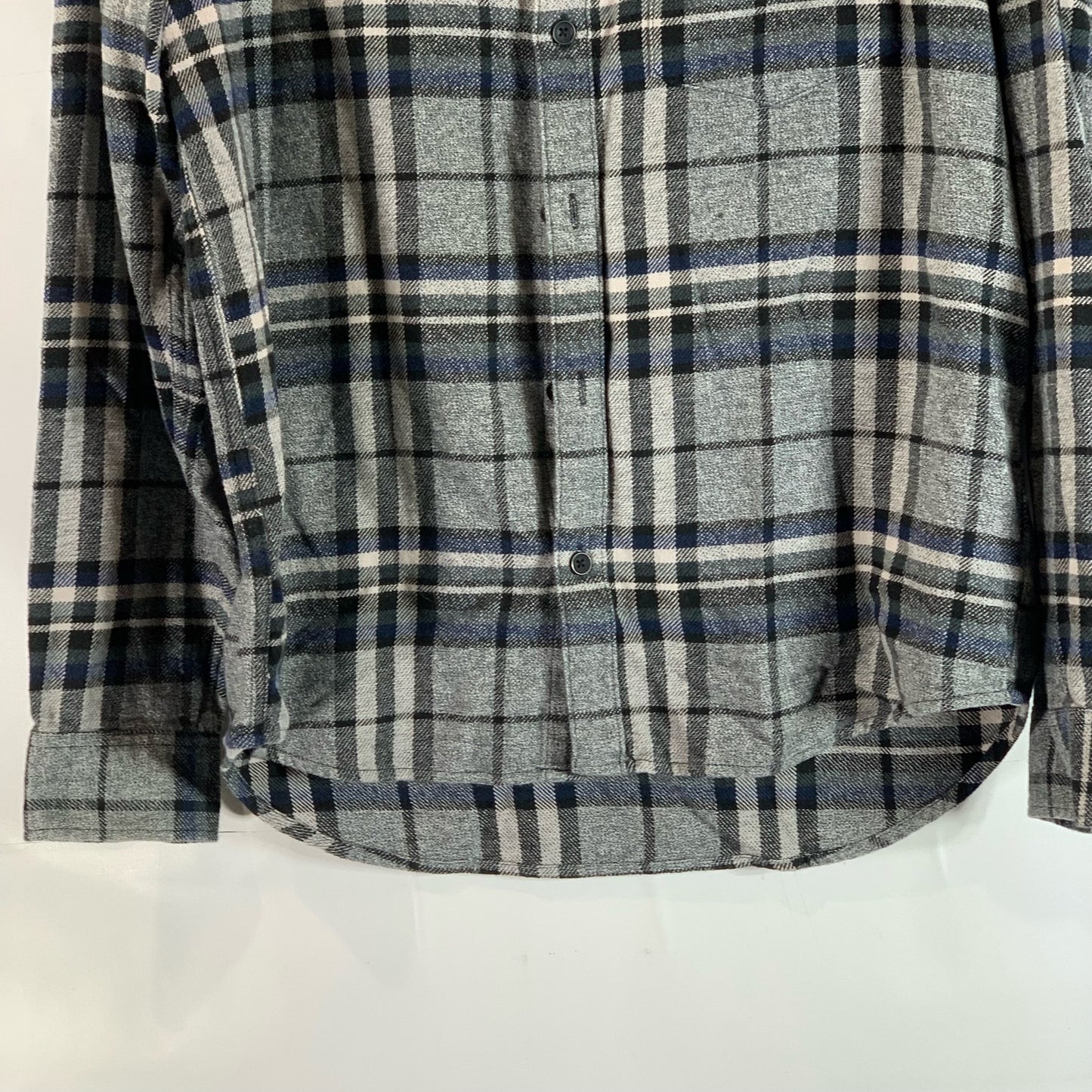 URBAN OUTFITTERS Men's Gray/Blue Plaid Button-Up Long Sleeve Shirt SZ M