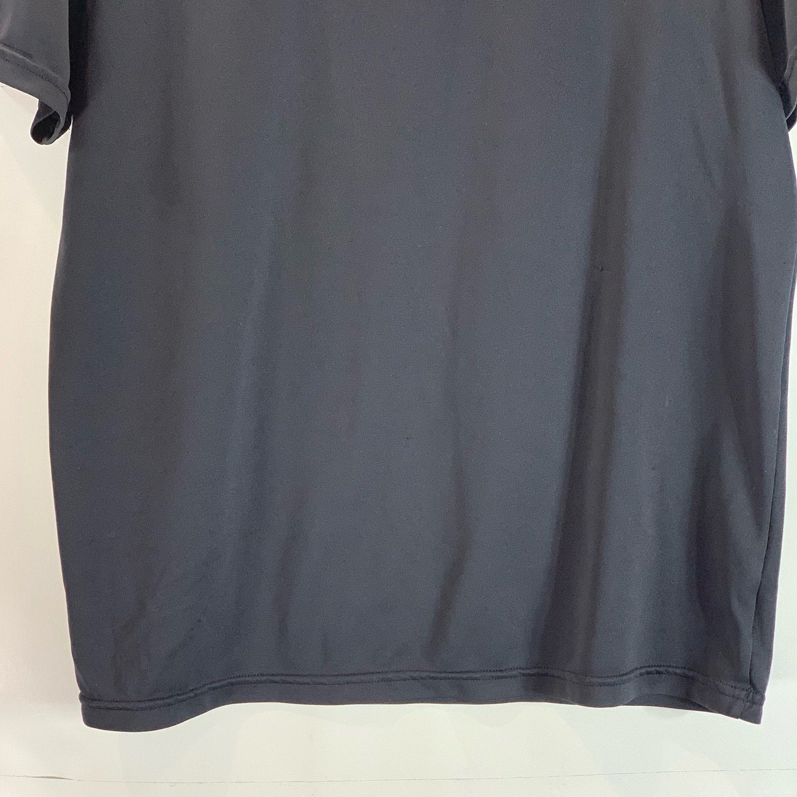 UNDER ARMOUR Men's Black Crewneck Short Sleeve Active T-Shirt SZ M