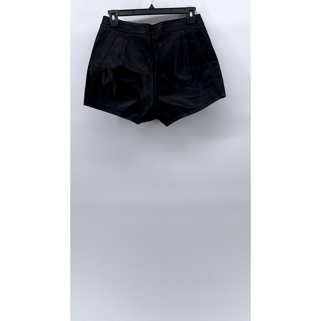 ON FLEEK Women's Black Faux Leather High-Rise Shorts SZ S
