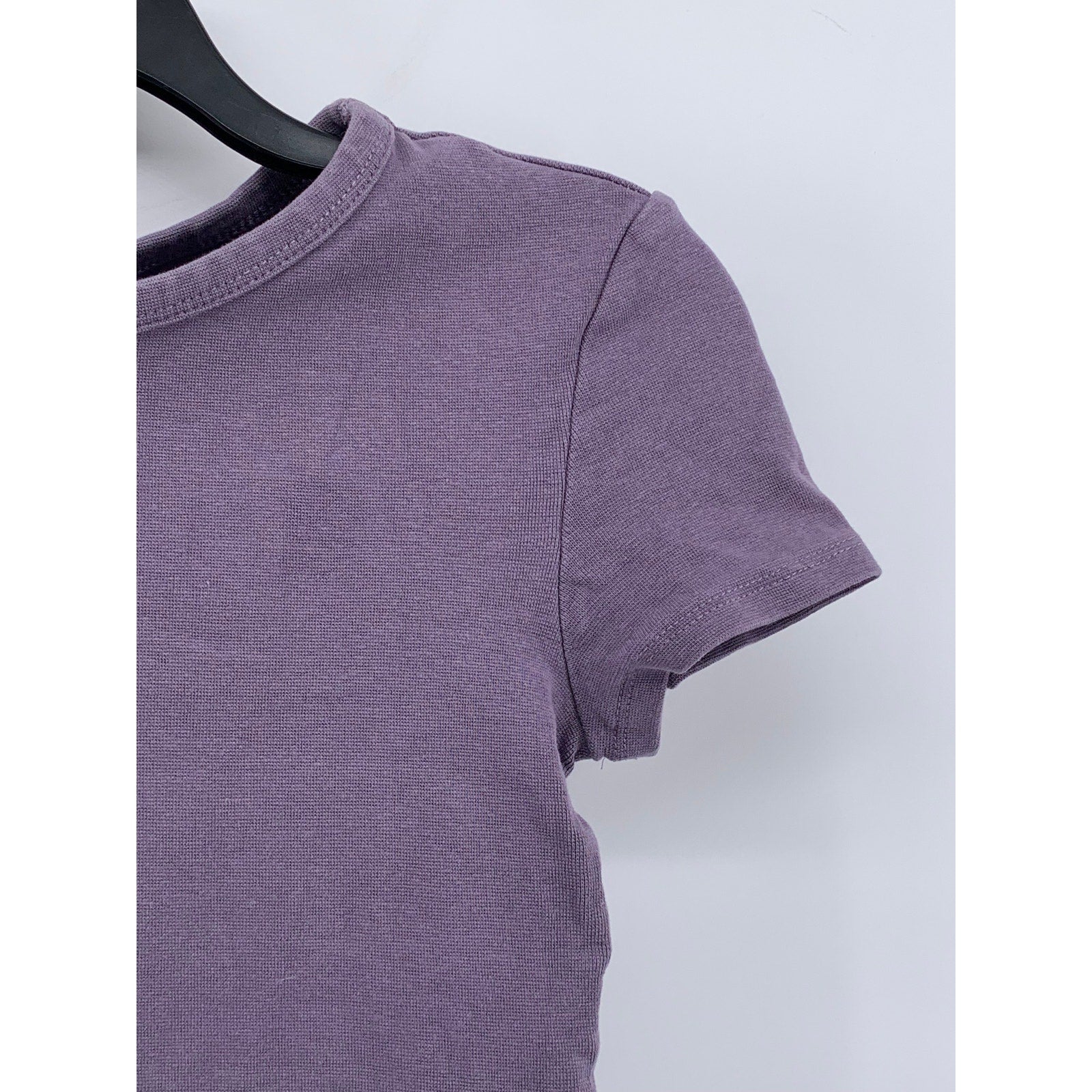 ZARA Women's Lavender Purple Casual Crewneck Short Sleeve Knit Cropped Top SZ S