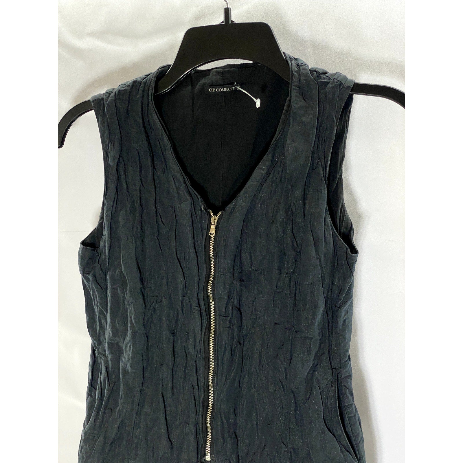 C.P. COMPANY Men's Vintage Black Textured Zip-Up Sleeveless Collarless Vest SZ42