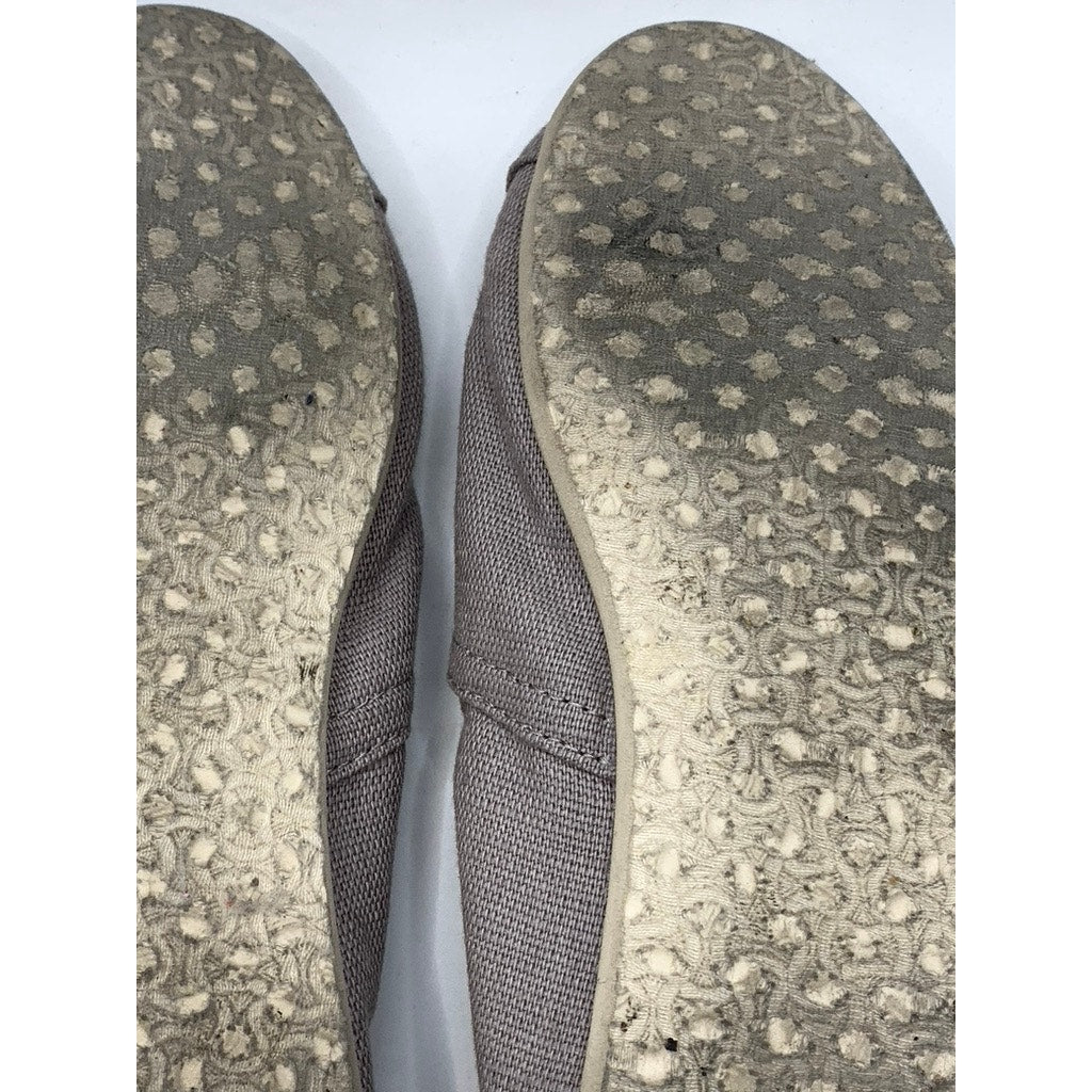 TOMS Women's Gray Classic Slip-On Flats SZ 7