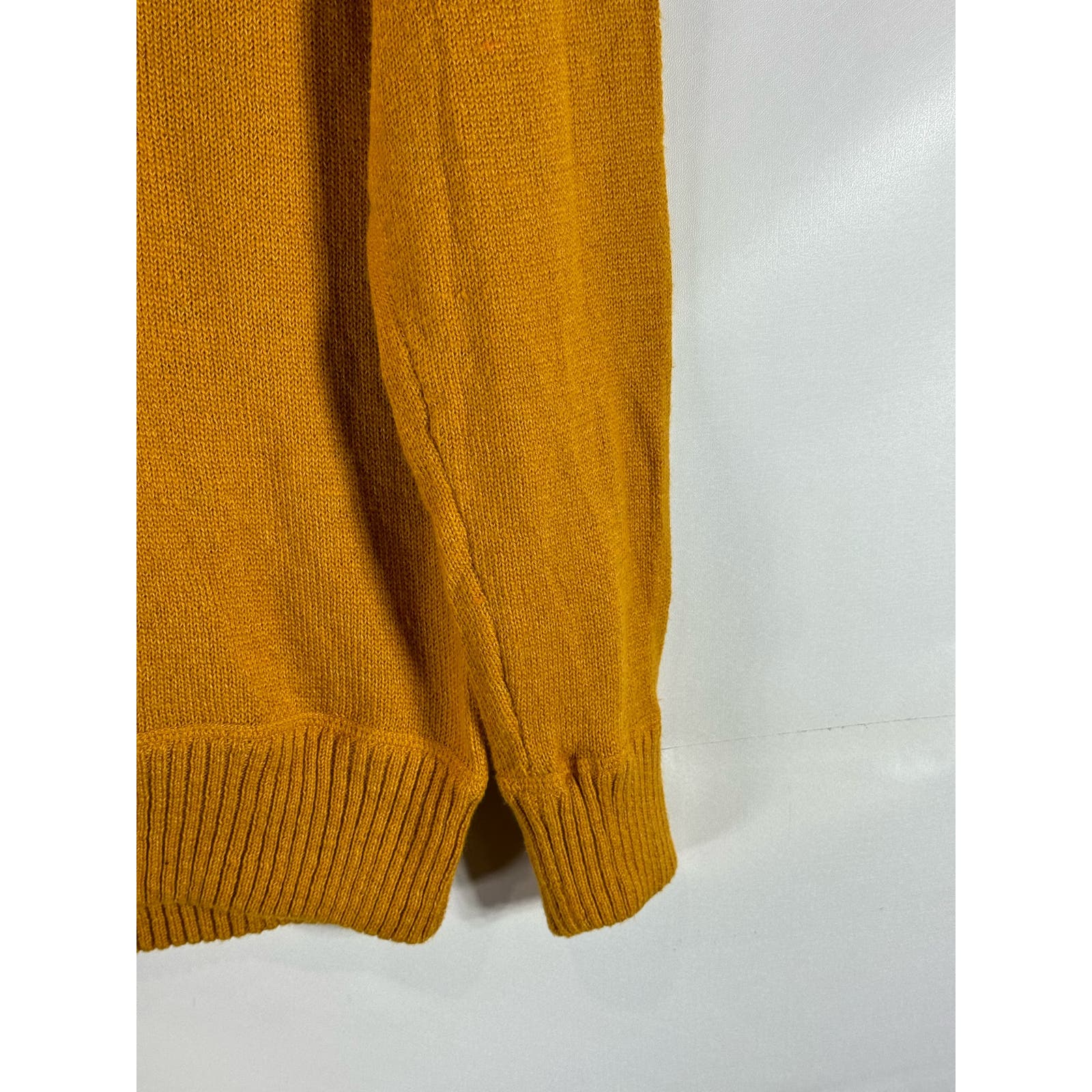 AMERICAN EAGLE OUTFITTERS Men's Dark Yellow Crewneck Pullover Sweater SZ L