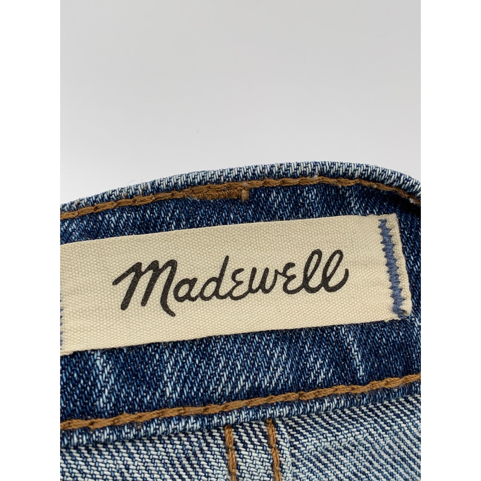 MADEWELL Women's Medium Blue Denim Frayed The Perfect Jean Short SZ 25