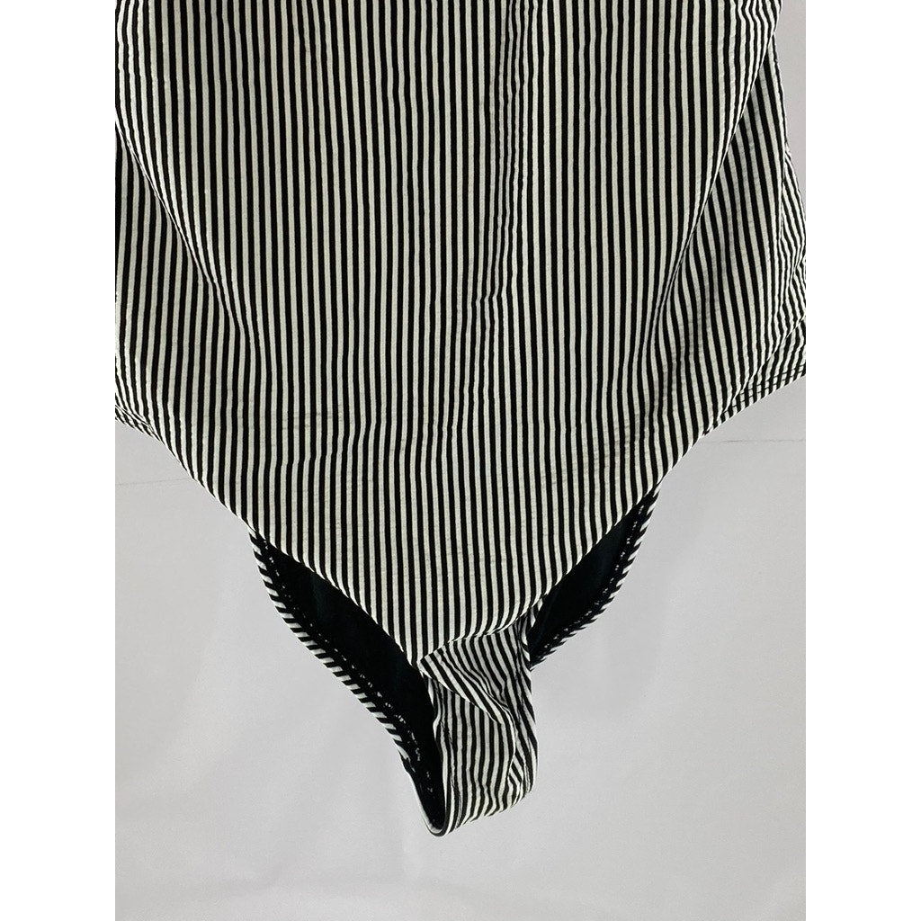 UNBRANDED Women's Black-White Striped Deep Scoop-Neck Swimsuit SZ XS