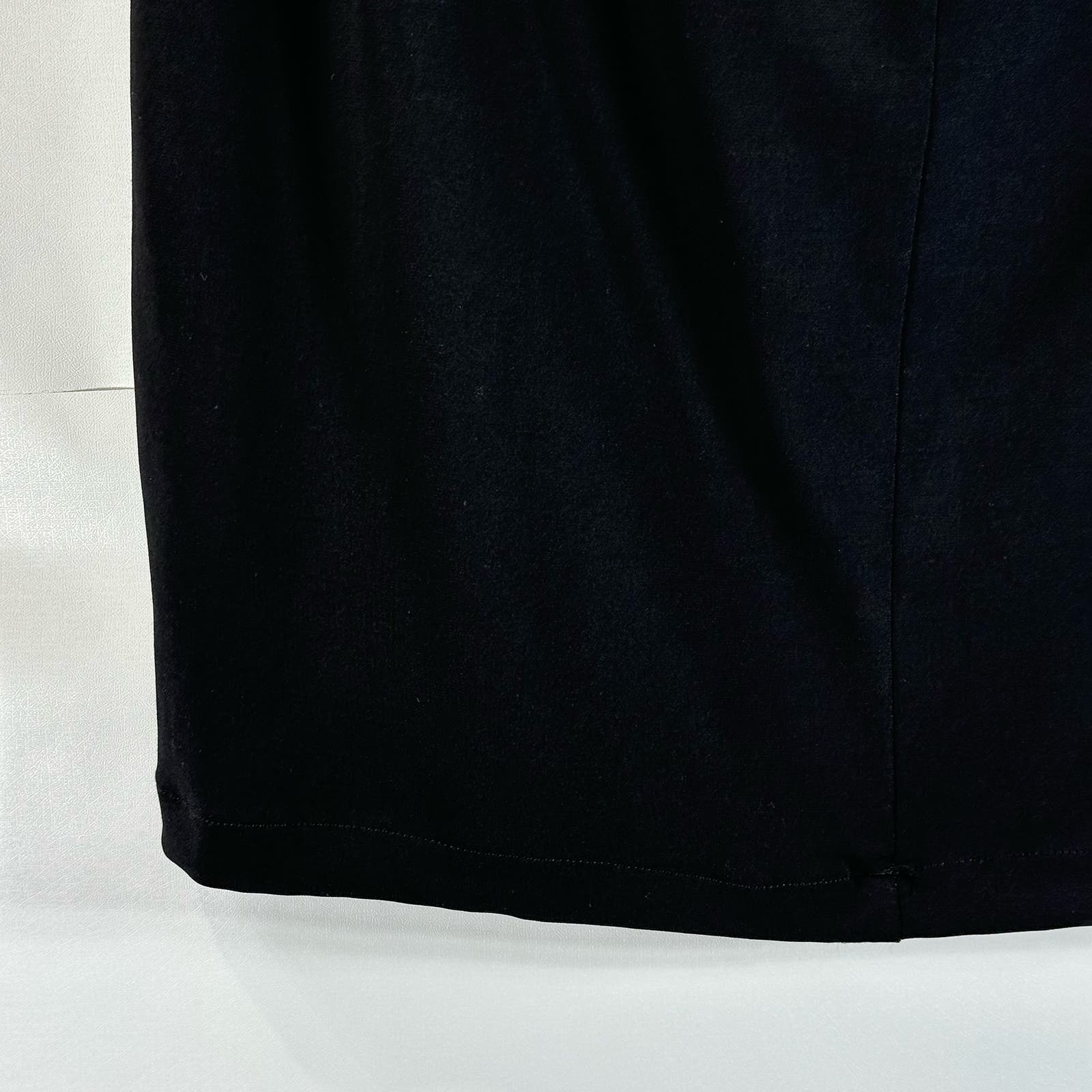 LAUNDRY By Shelli Segal Women's Black Hardware Halter Knee Length Dress SZ 10