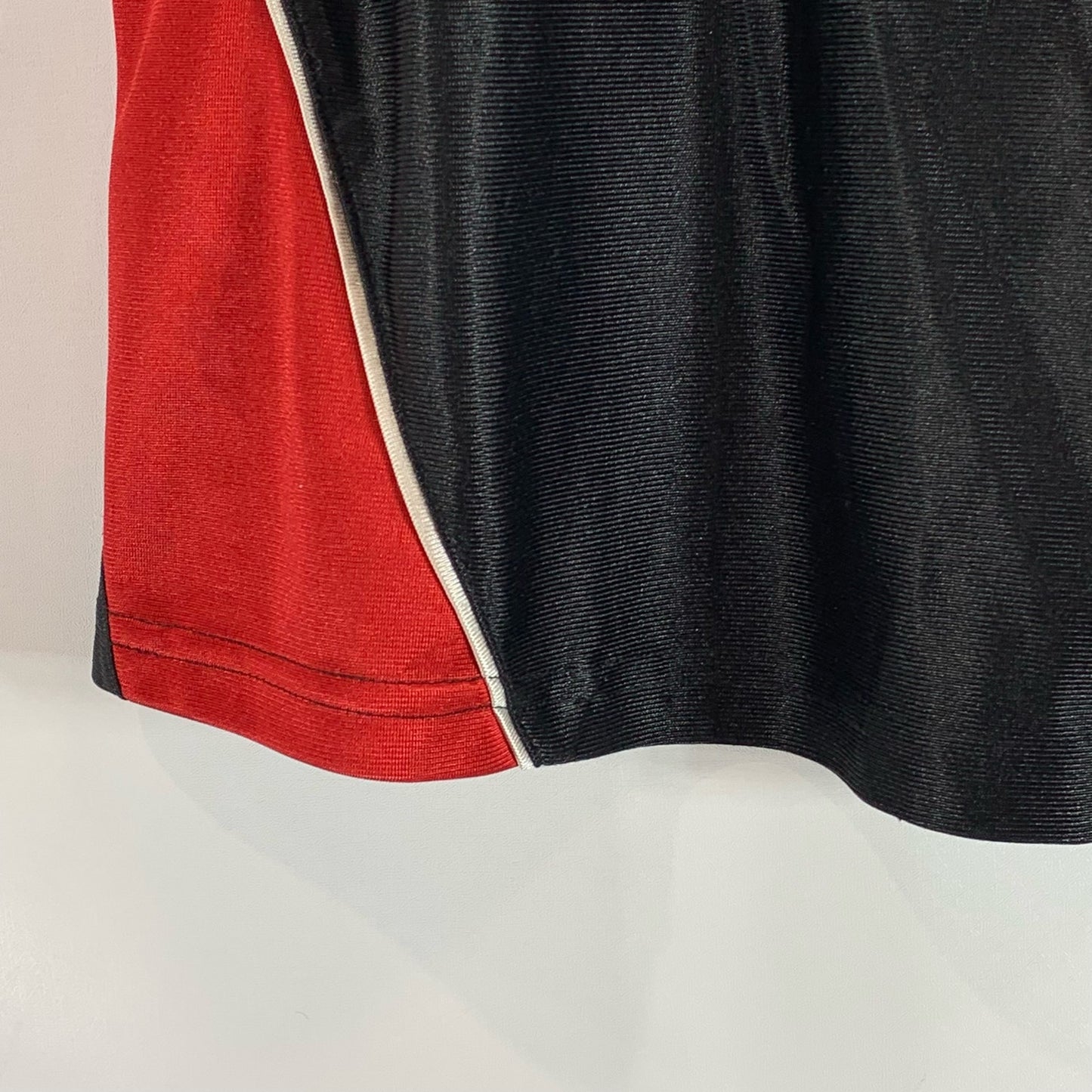 NBA Boys Black/Red Elastic Waist Regular-fit Pull-On Basketball Shorts SZ 18(XL)