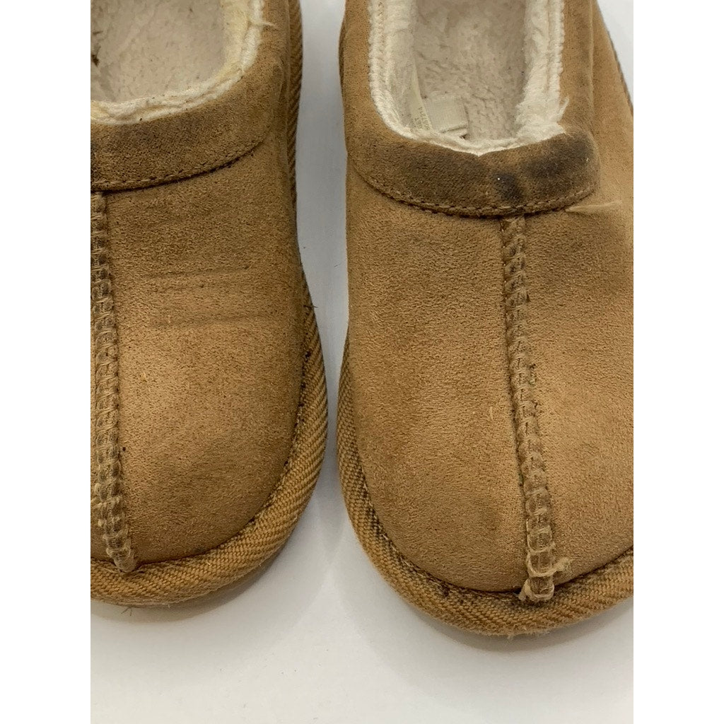 UNBRANDED Toddler Girls Tan Faux-Shearling Faux-Suede Clog Slippers SZ 7