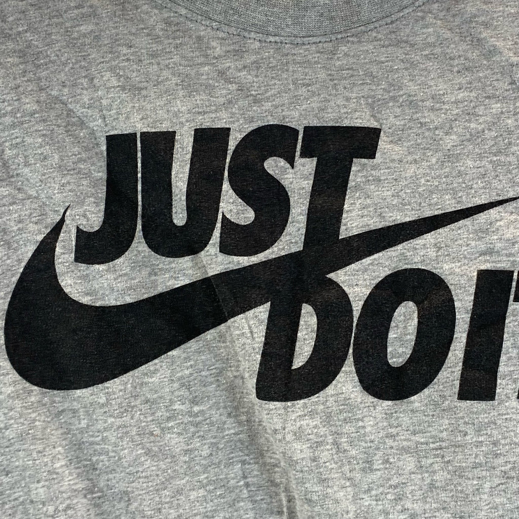 NIKE Sportswear Men's Gray/Black Just Do It Crewneck Short Sleeve T-Shirt SZ L