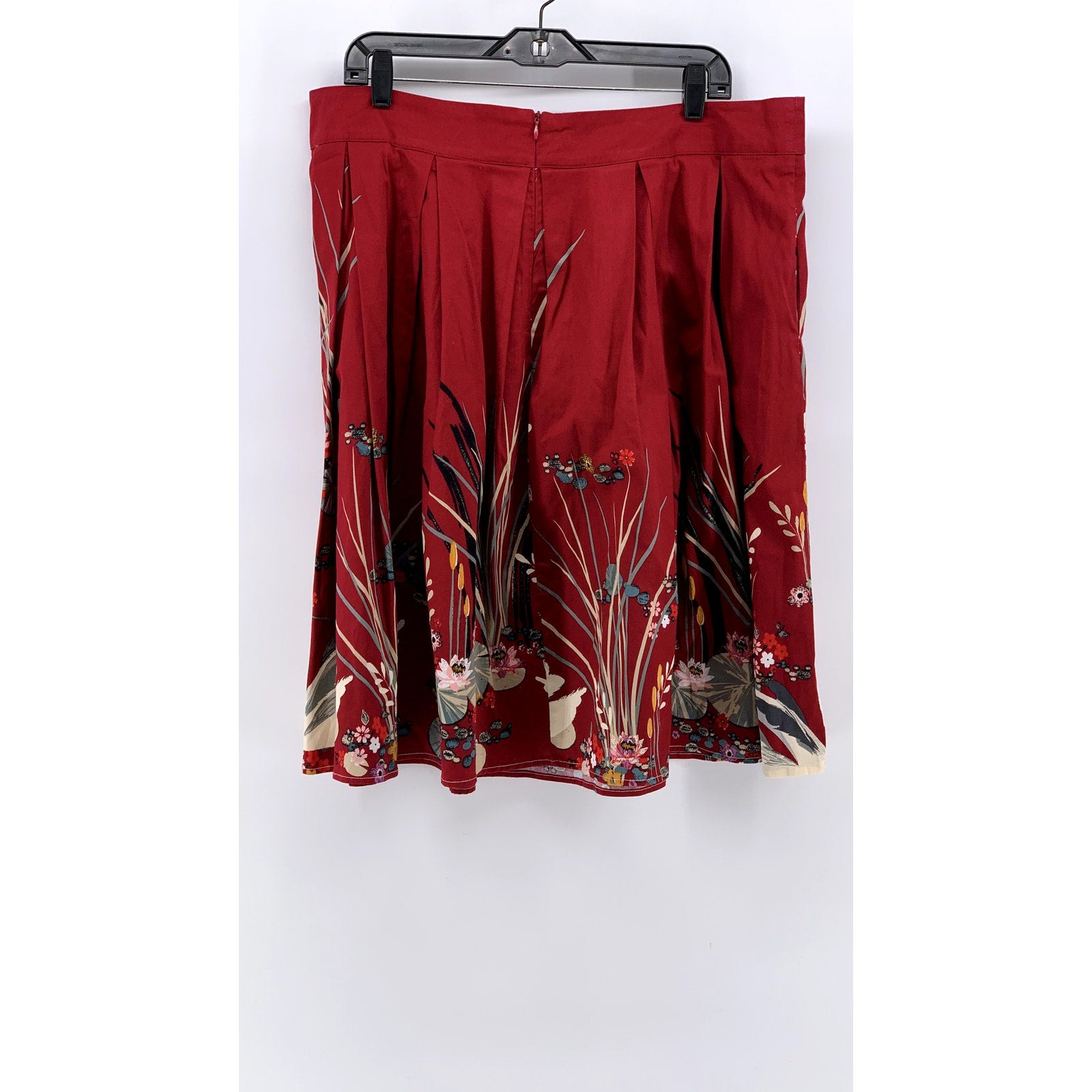 UNBRANDED Women's Plus Red Printed A-Line Pleated Knee Skirt SZ 3XL