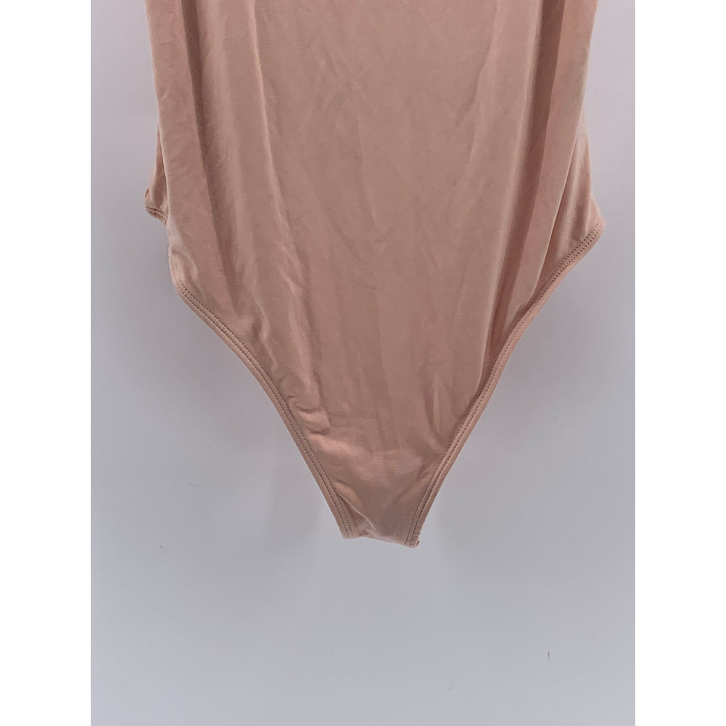 EXPRESS Women's Peach Body Contour Crewneck Sleeveless Thong Bodysuit SZ S