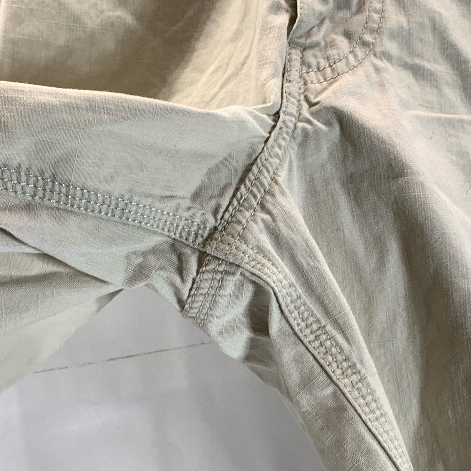 LUCKY BRAND BY GENE MONTESANO Men's Beige Regular-Fit Chino Shorts SZ 32