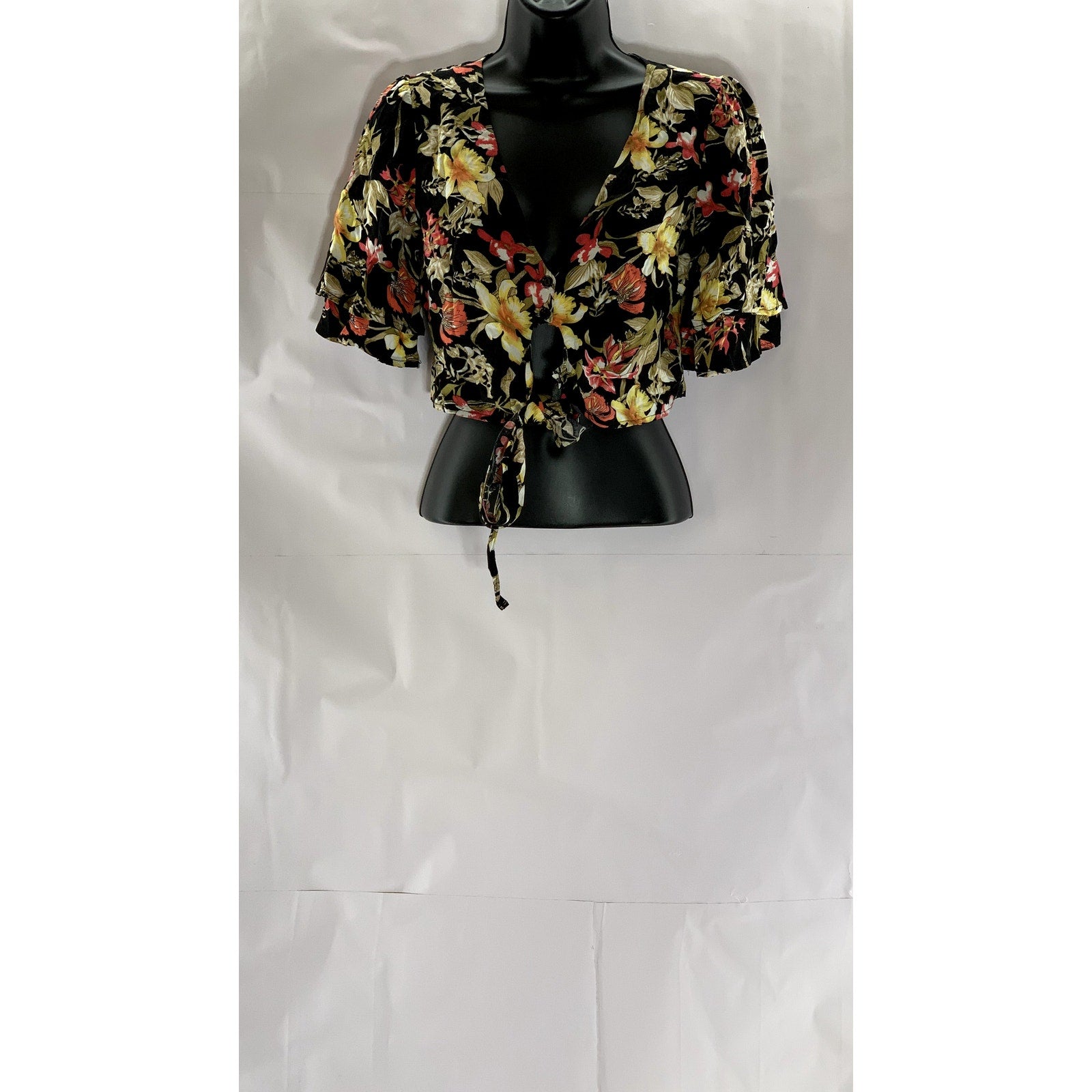 SEEK THE LABEL Women's Black Floral Tie-Front Tiered Short Sleeve Crop Top SZ XS