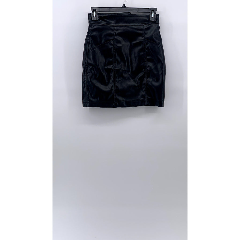 H&M Women's Black Faux-Leather A-Line Mini Skirt SZ 2