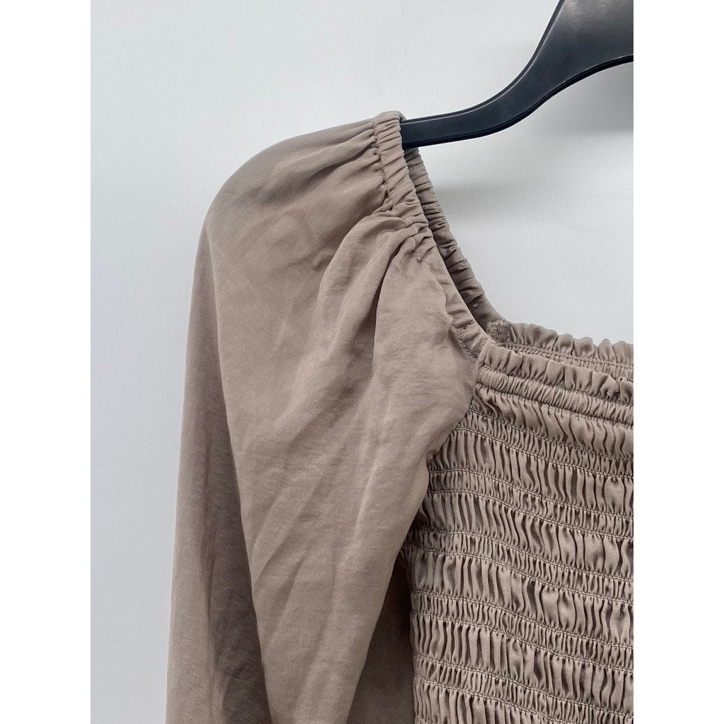 GAP Women's Quail Beige Smocked Straight-Neck Long Sleeve Peplum Top SZ XS