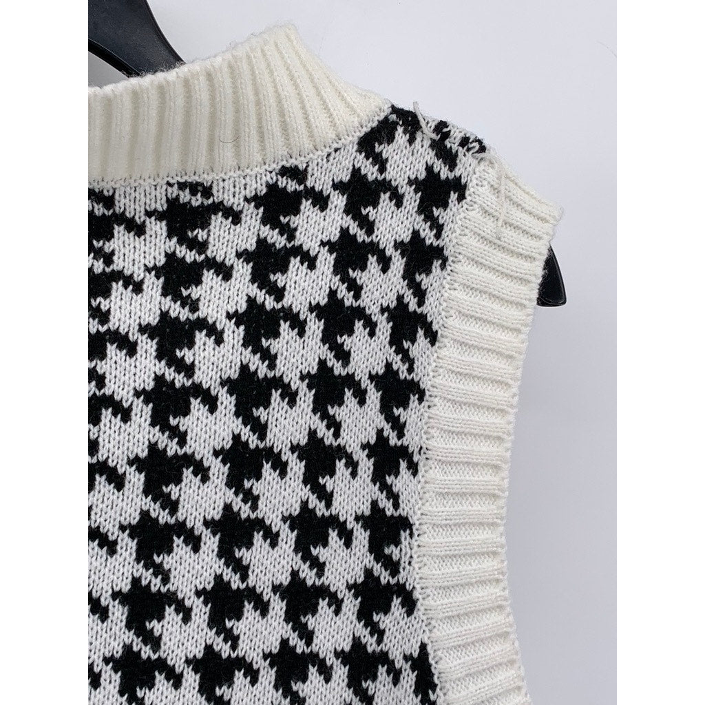 UNBRANDED Women's Black-White Houndstooth V-Neck Knit Sweater Vest SZ M