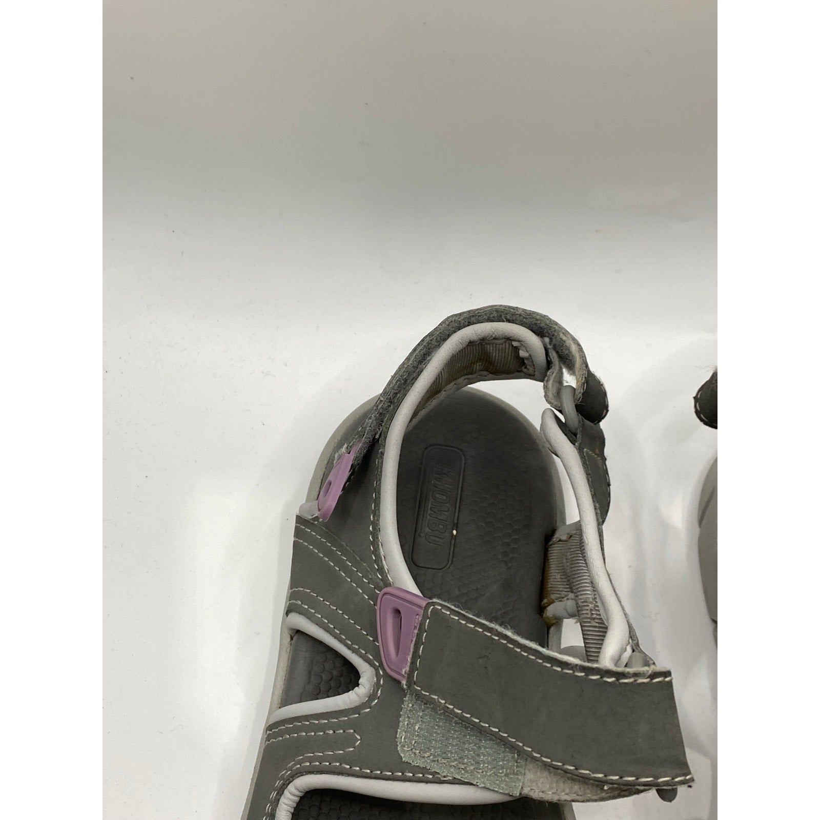 KHOMBU Women's Gray Open-Toe Hook-Loop Casual Sandals SZ 8