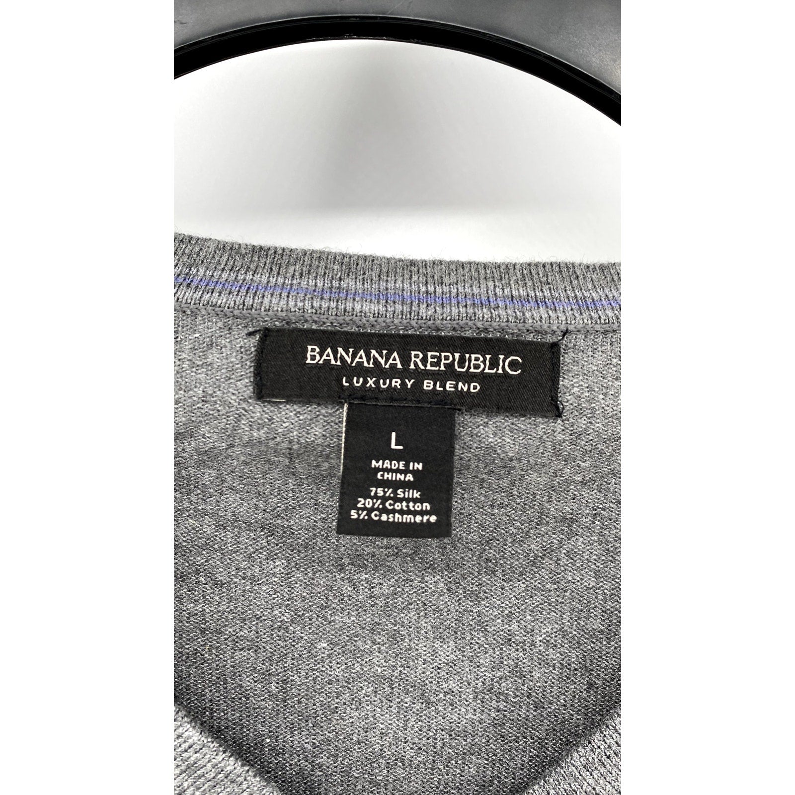BANANA REPUBLIC Women's Gray V-Neck Sweater SZ L