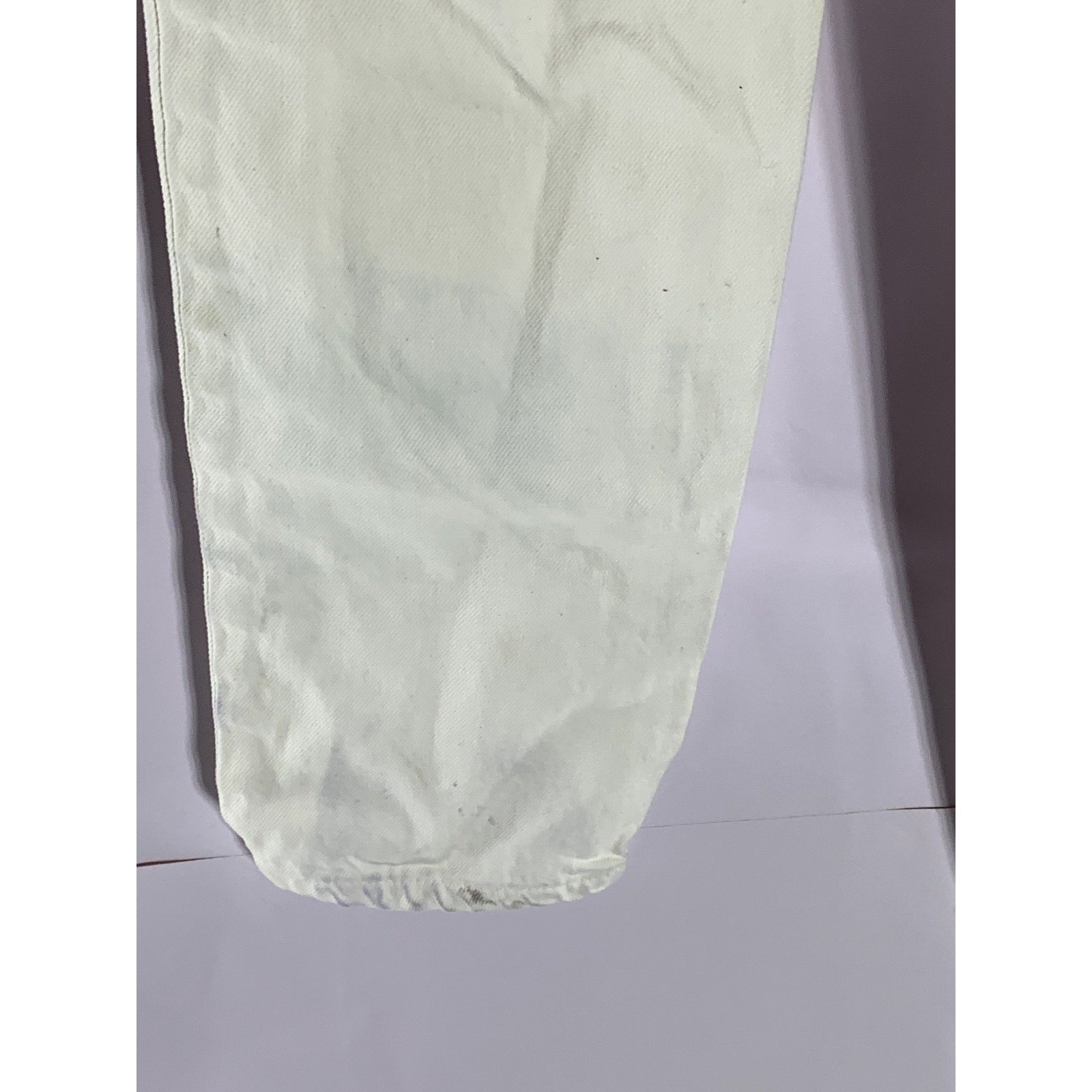 LEVI'S Women's White Vintage 501 Short Slim-Leg Button-Fly Five-Pocket Jean SZ23