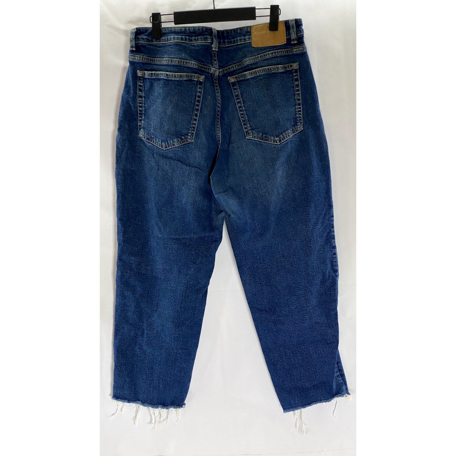 DIVIDED By H&M Women's Dark Blue Frayed Hem Tapered-Leg Five-Pocket Jean SZ 12