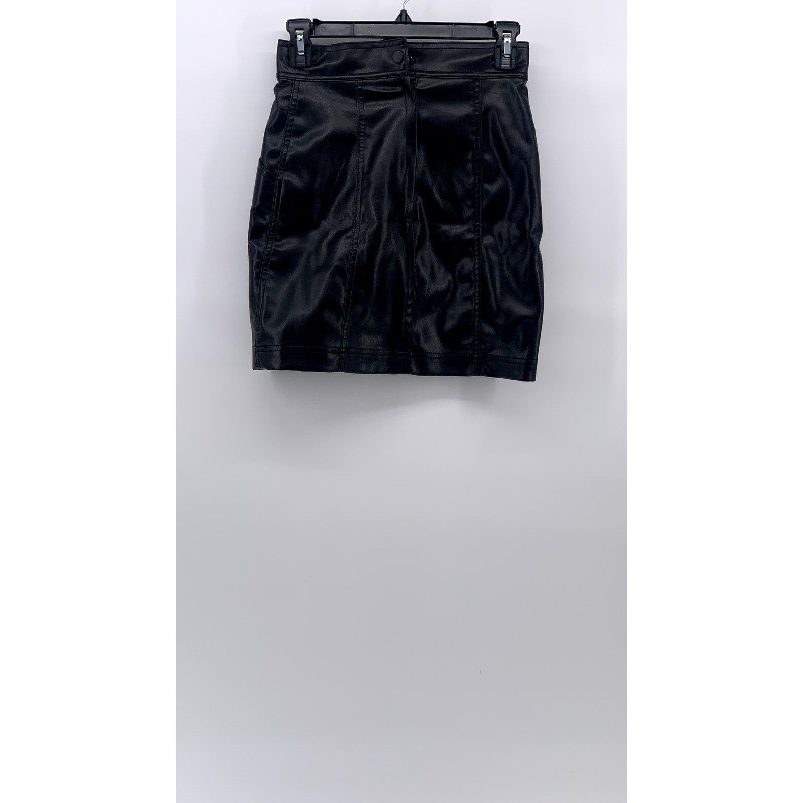 H&M Women's Black Faux-Leather A-Line Mini Skirt SZ 2