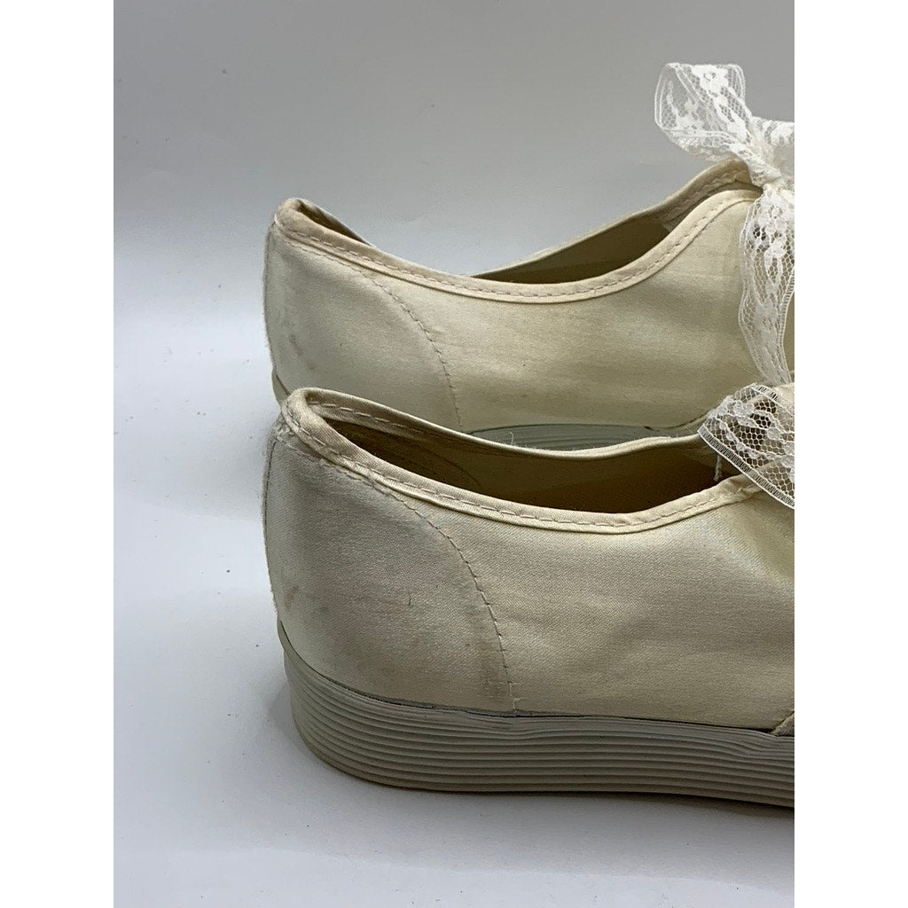 NINE WEST Women's Cream Satin Like Lace Sneakers SZ 8