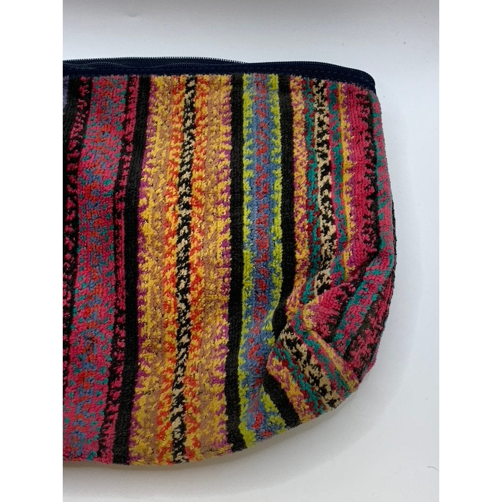 UNBRANDED Women's Multicolor Knit Wrist Bag