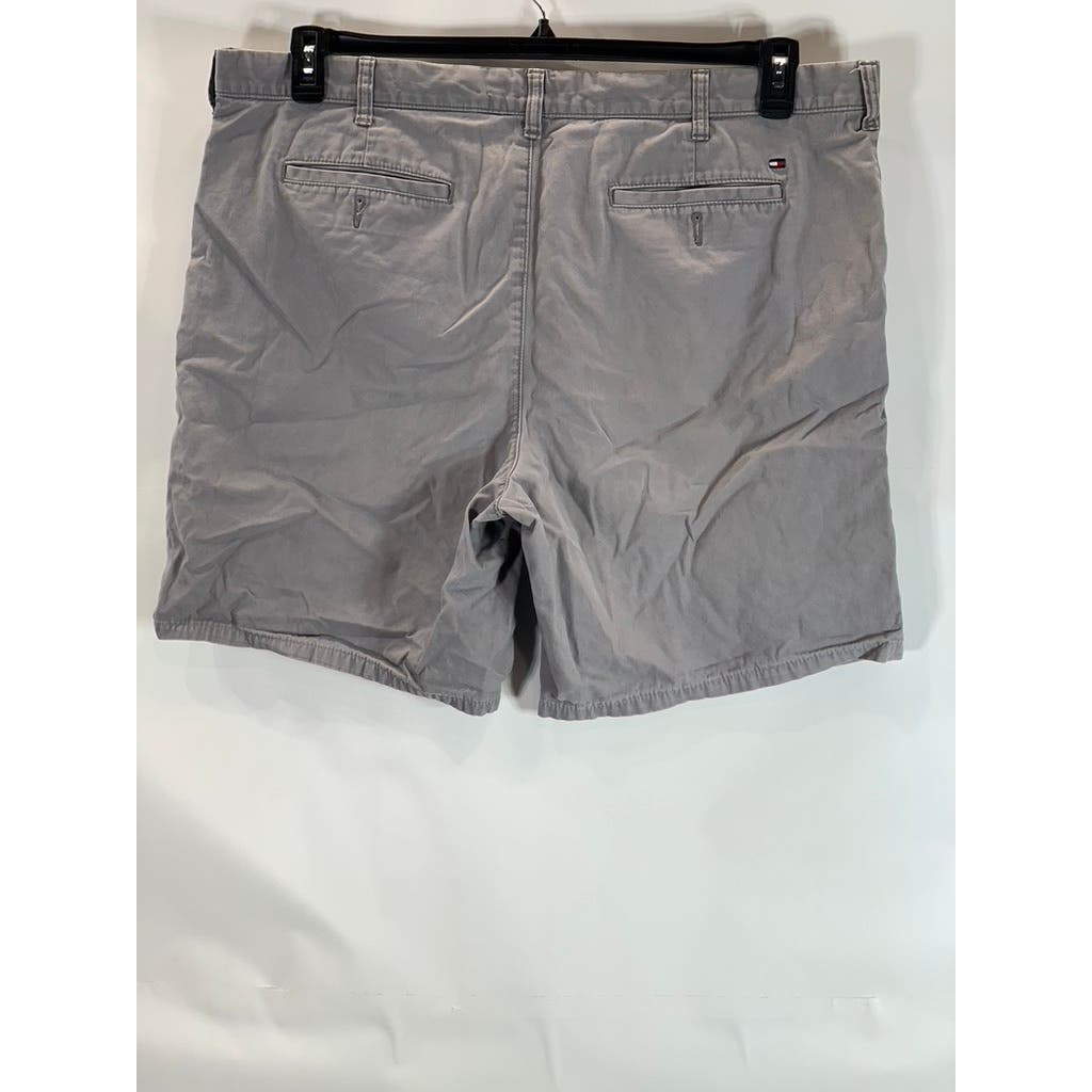 TOMMY HILFIGER Men's Custom Fit Solid Gray Chino Shorts SZ 40